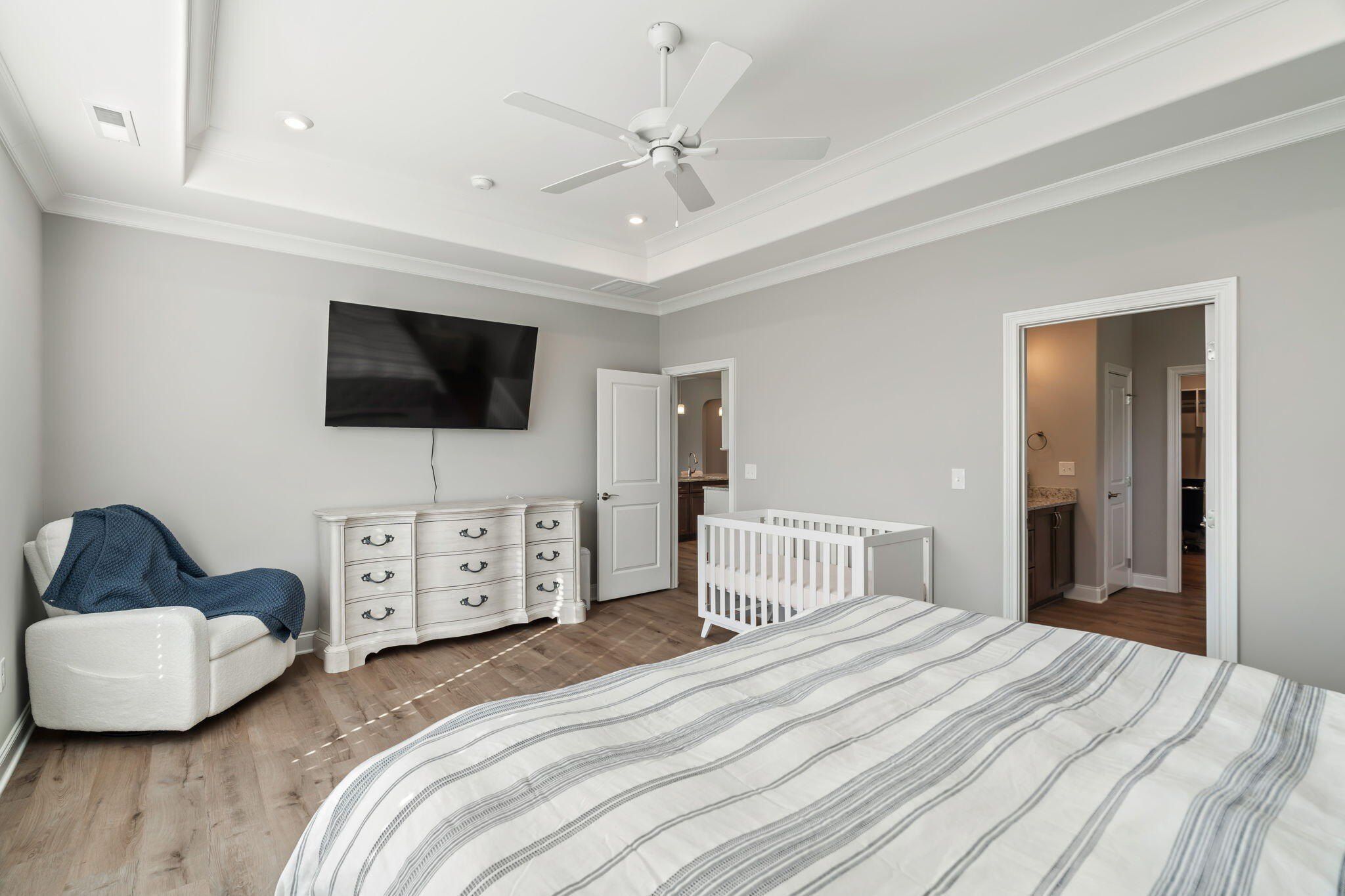 Bittersweet Lane. Lenoir City, TN 37771