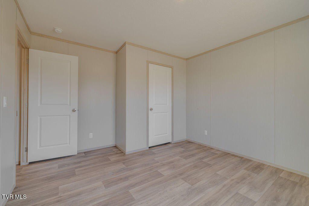 319 Lories Lane. Piney Flats, TN 37686