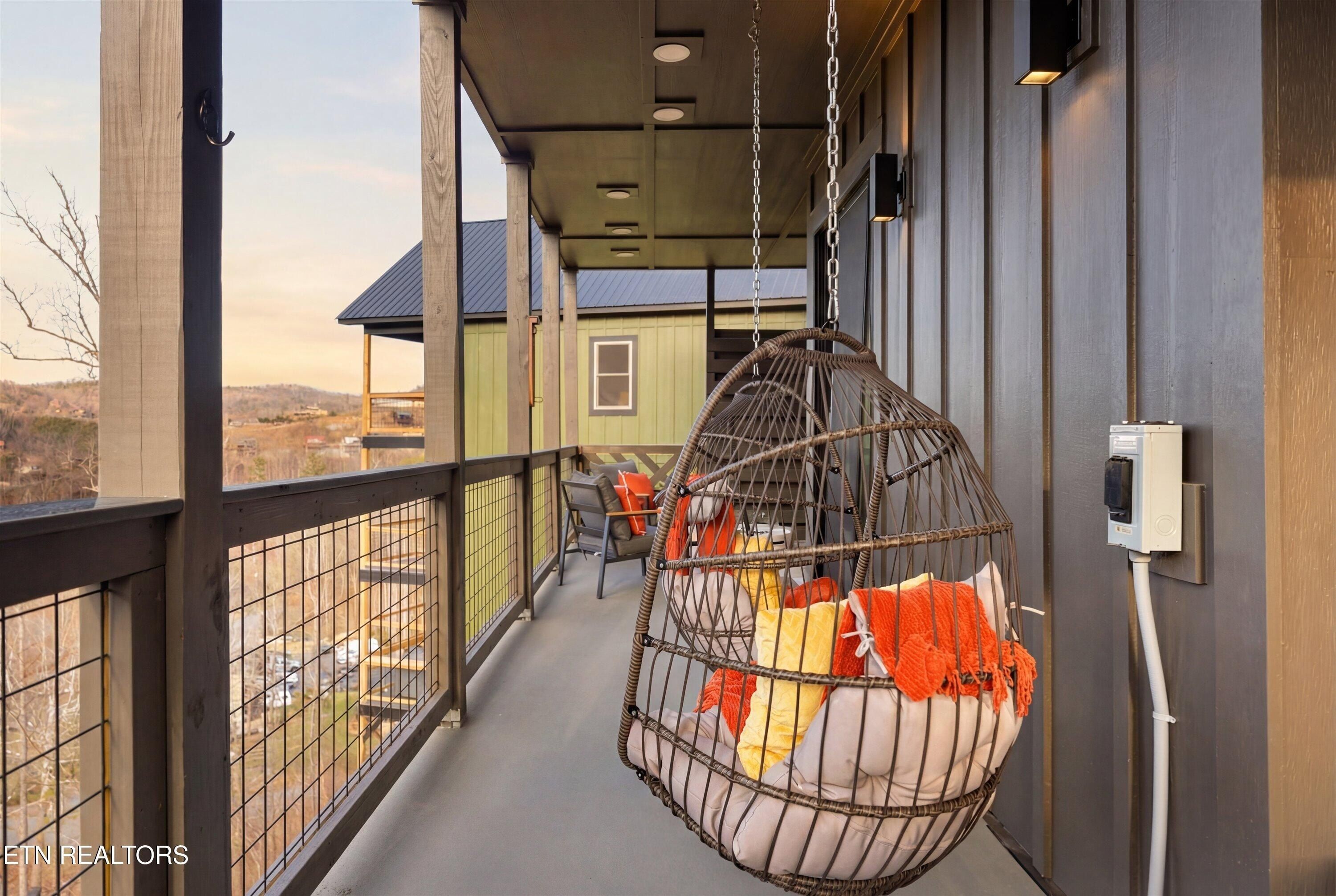 219 Chimney Tops Way. Gatlinburg, TN 37738