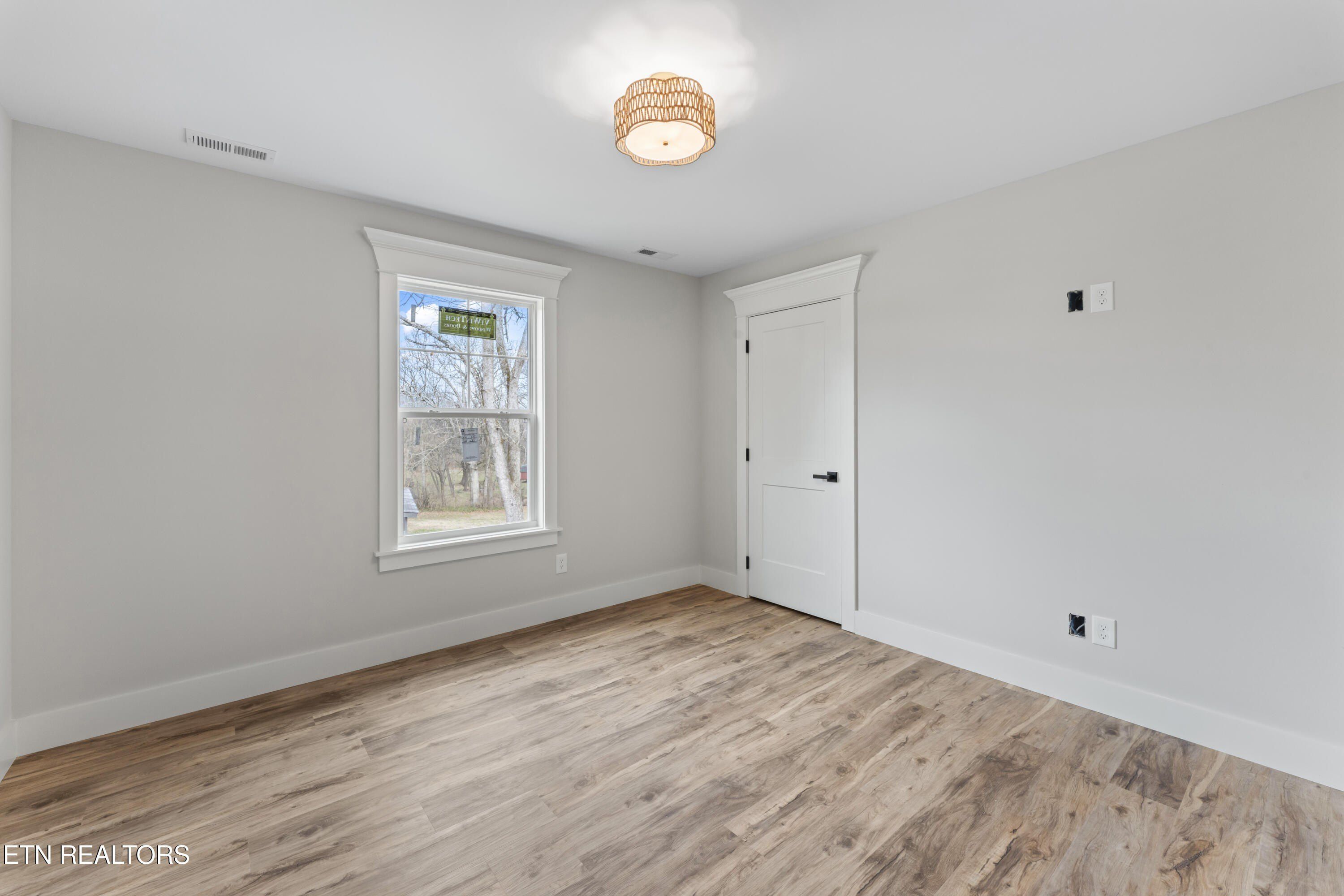 749 Maple Grove St. Maryville, TN 37801