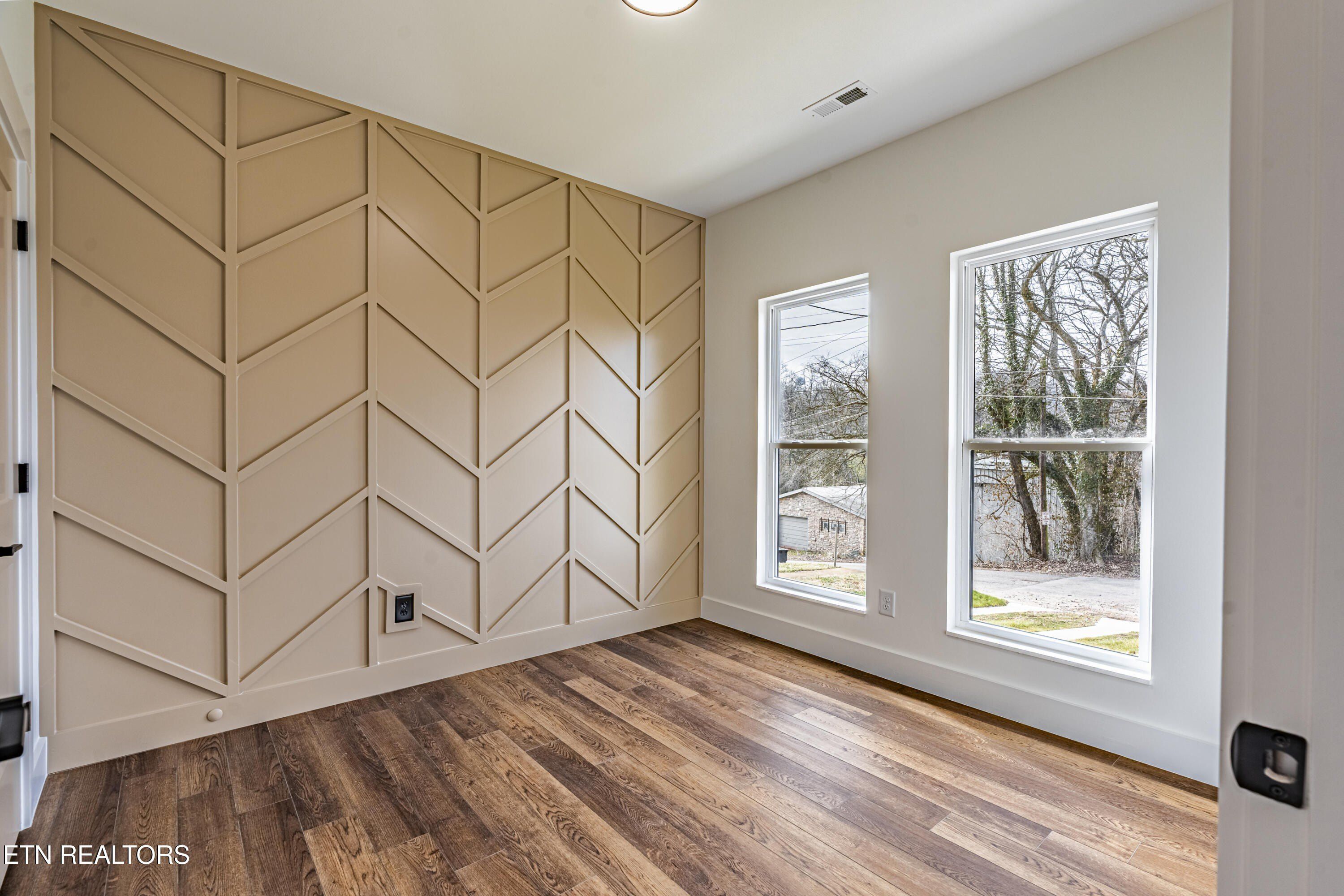 703 Sw Redwine St. Knoxville, TN 37920