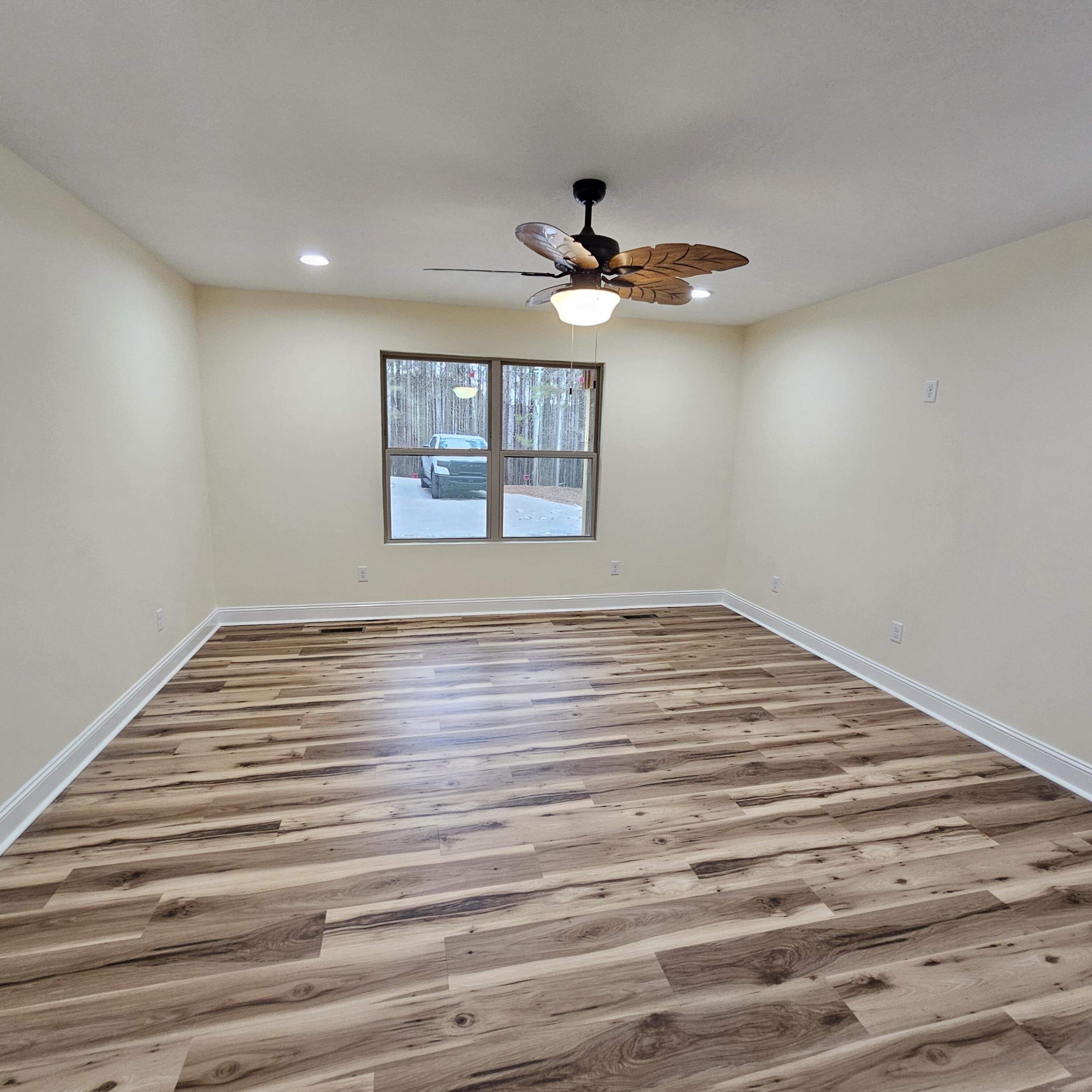 320 Cross Creek Trail. South Pittsburg, TN 37380