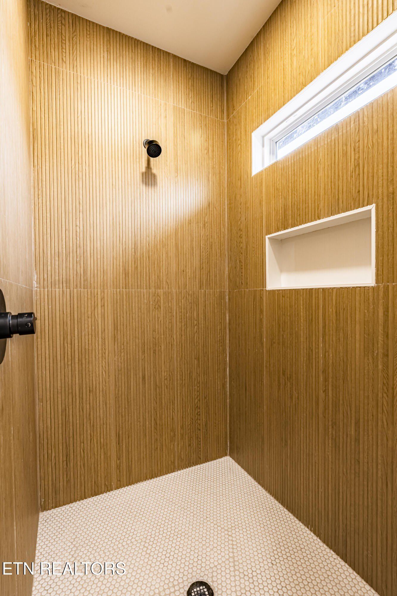 Johnston St. Knoxville, TN 37921