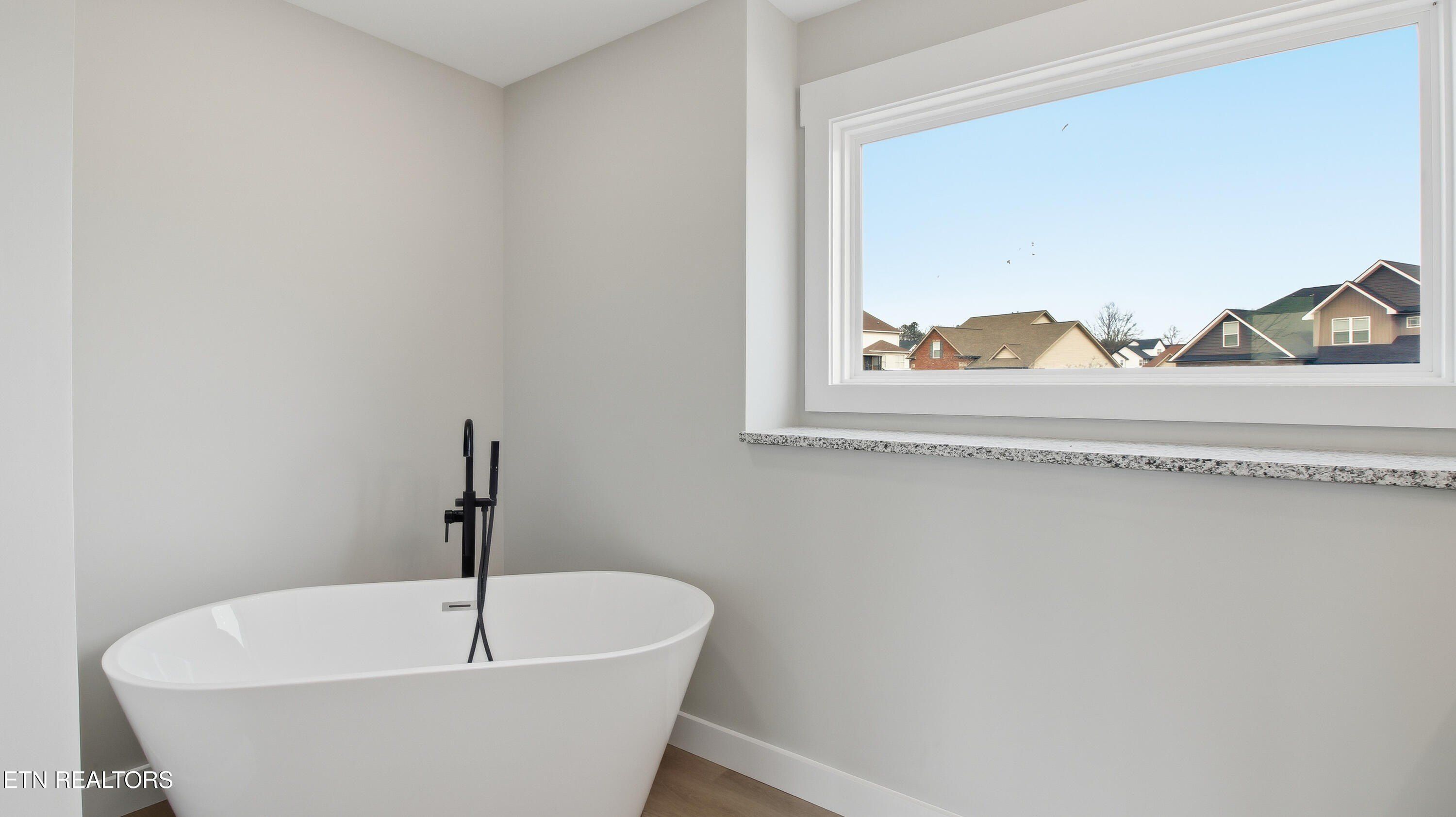 7705 Fox Valley Lane. Knoxville, TN 37938