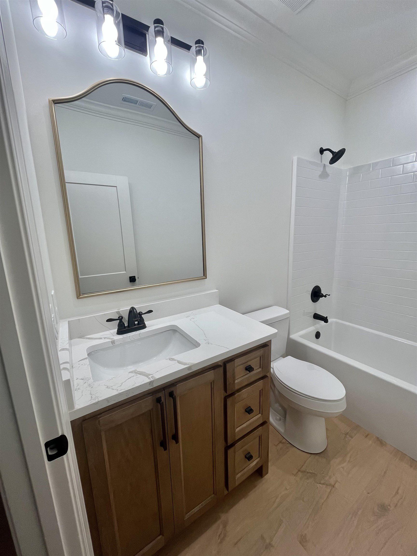 60 Sessile. Savannah, TN 38372