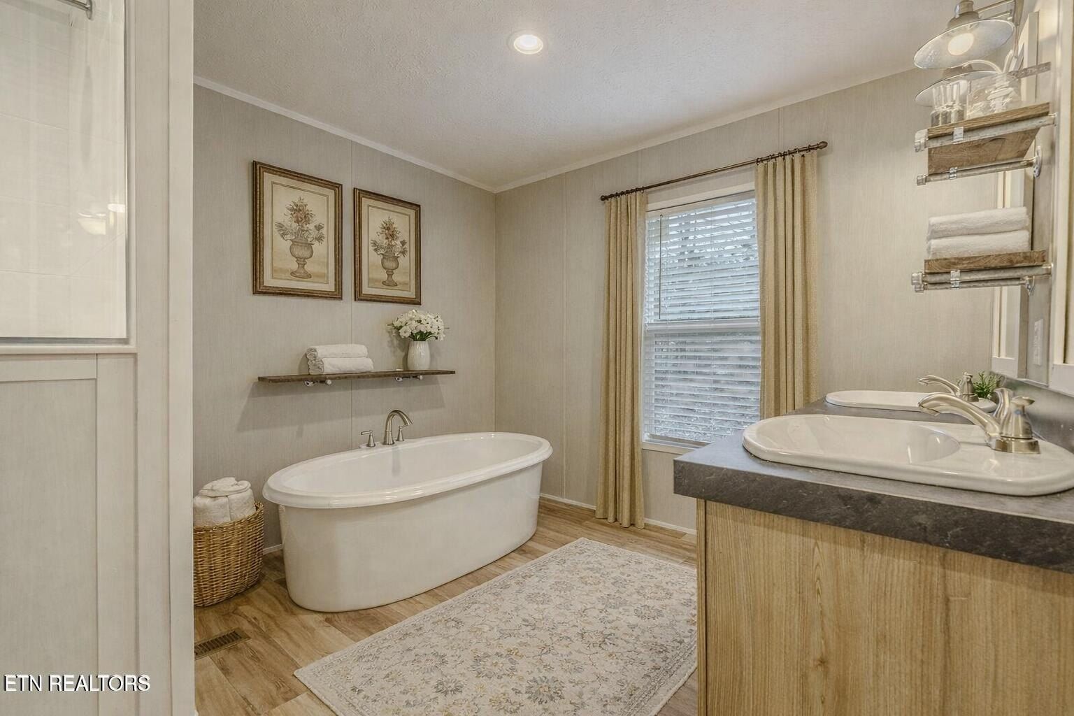 271 Charlie Newberry Rd. Lancing, TN 37770