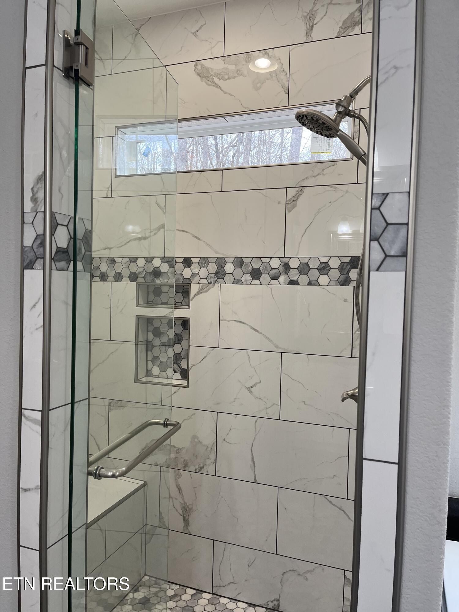 833 Sawmill Rd. Monterey, TN 38574