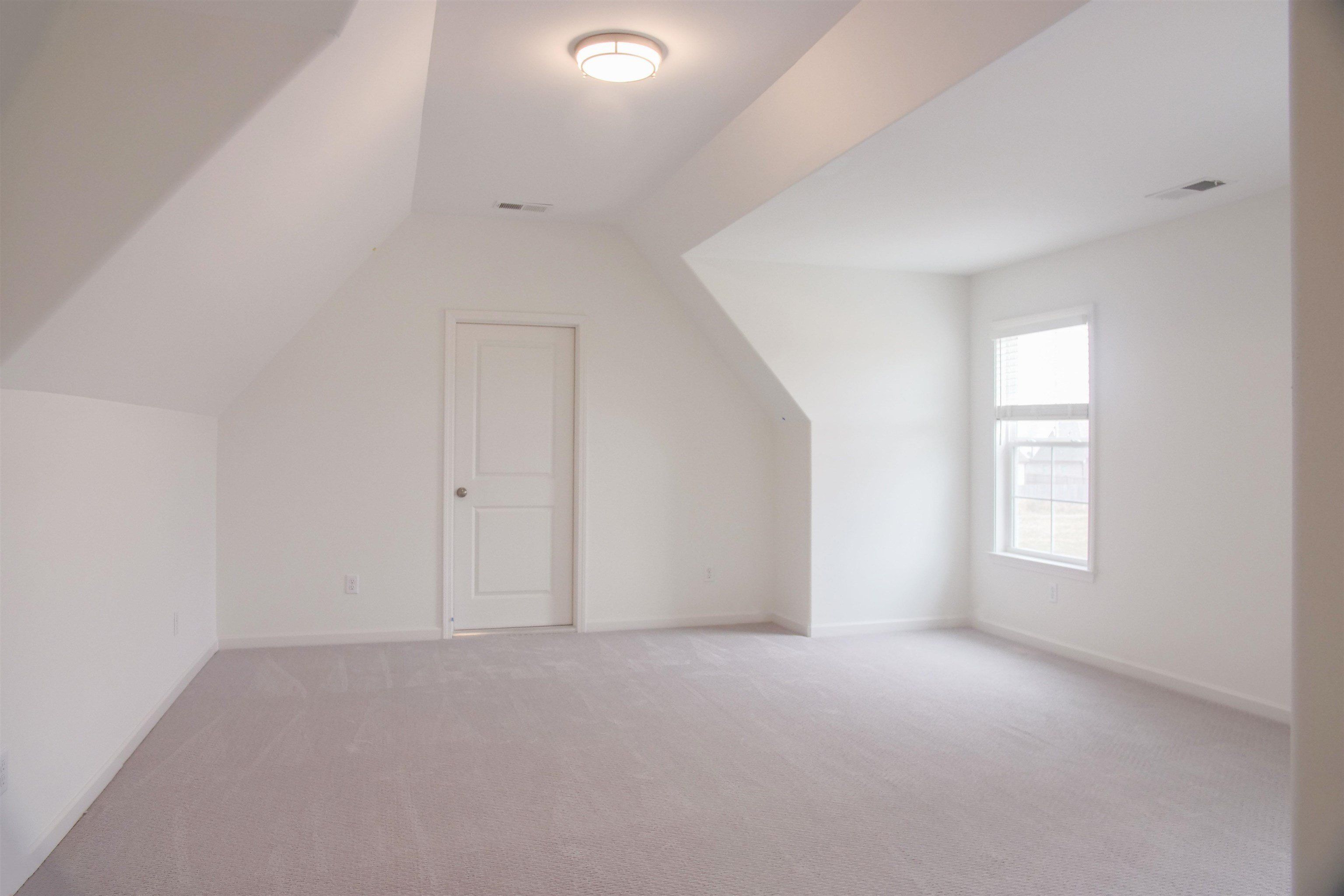 9589 Grays Valley. Cordova, TN 38018