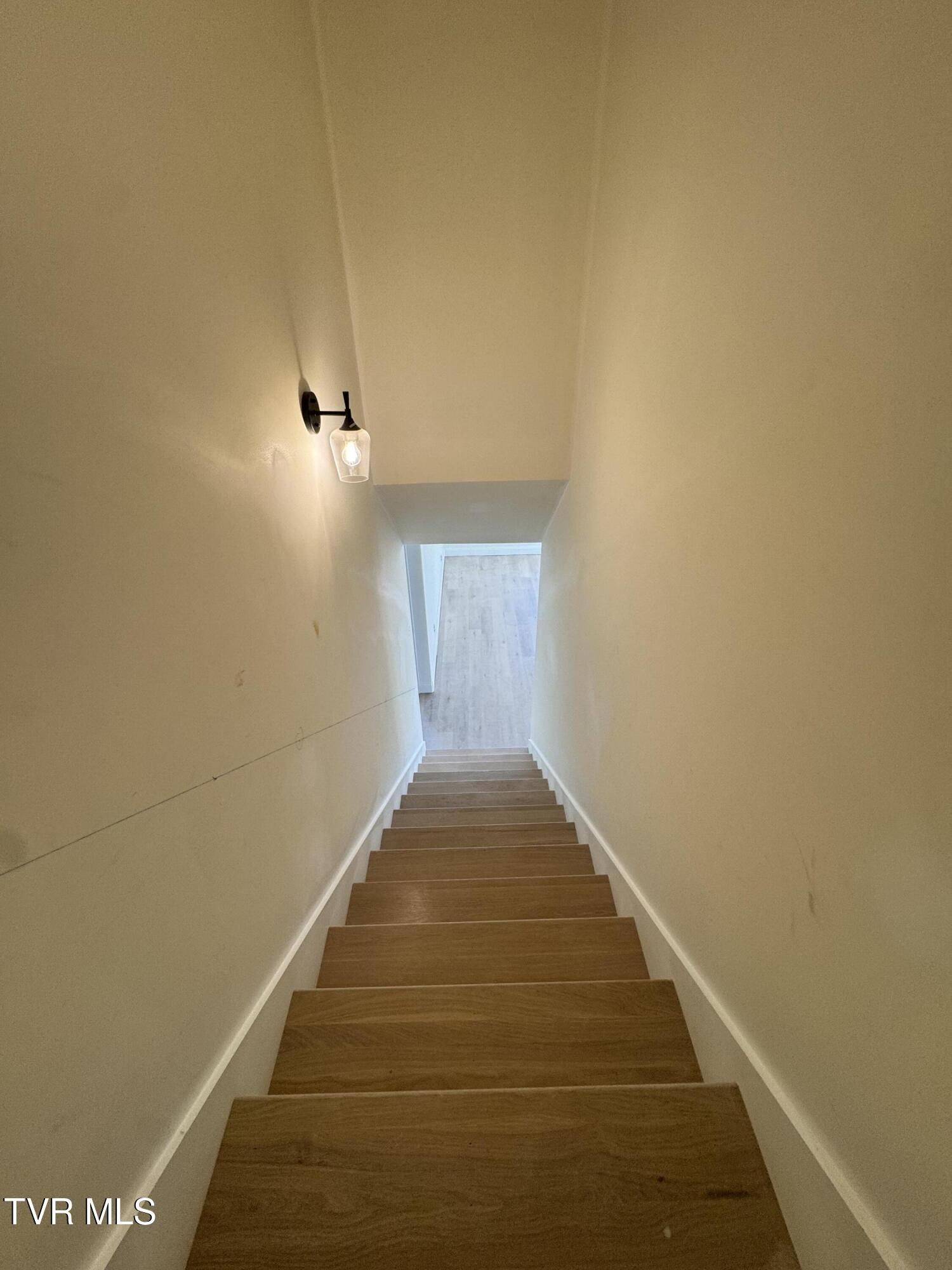 1148 Hawley Road. Blountville, TN 37617