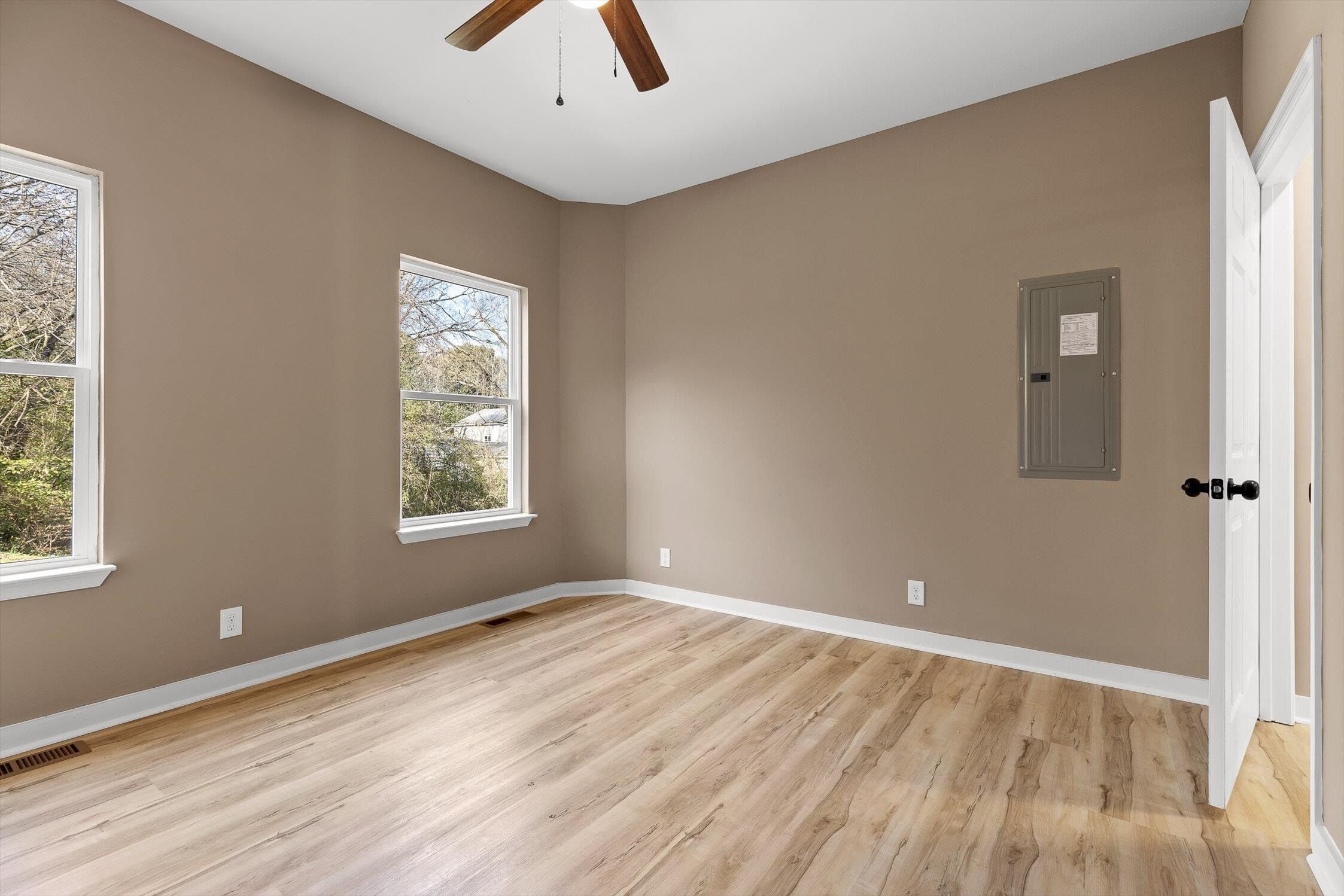 3901 Meadow Lane. Chattanooga, TN 37406