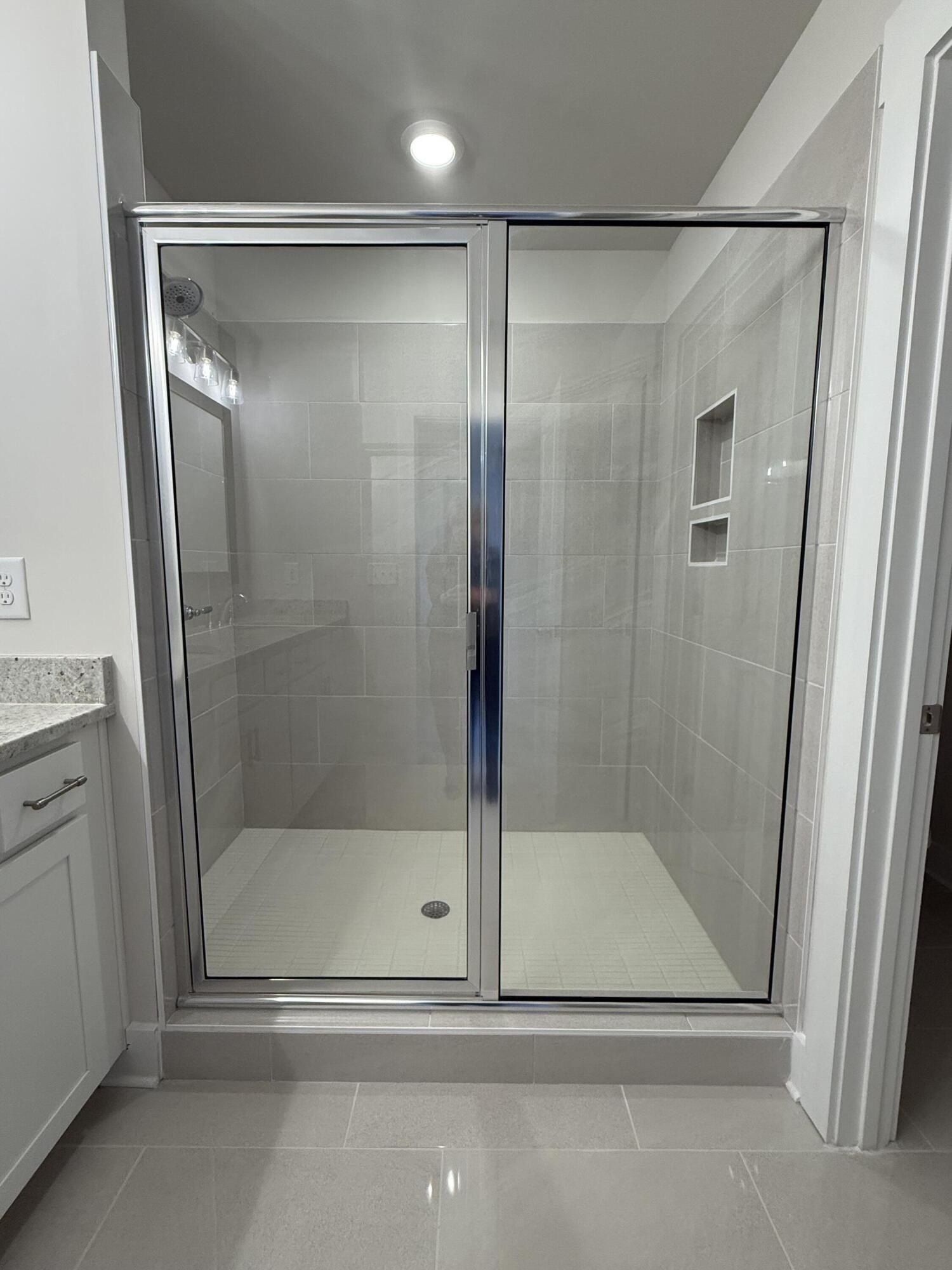 9291 Alban Chase Drive. Ooltewah, TN 37363