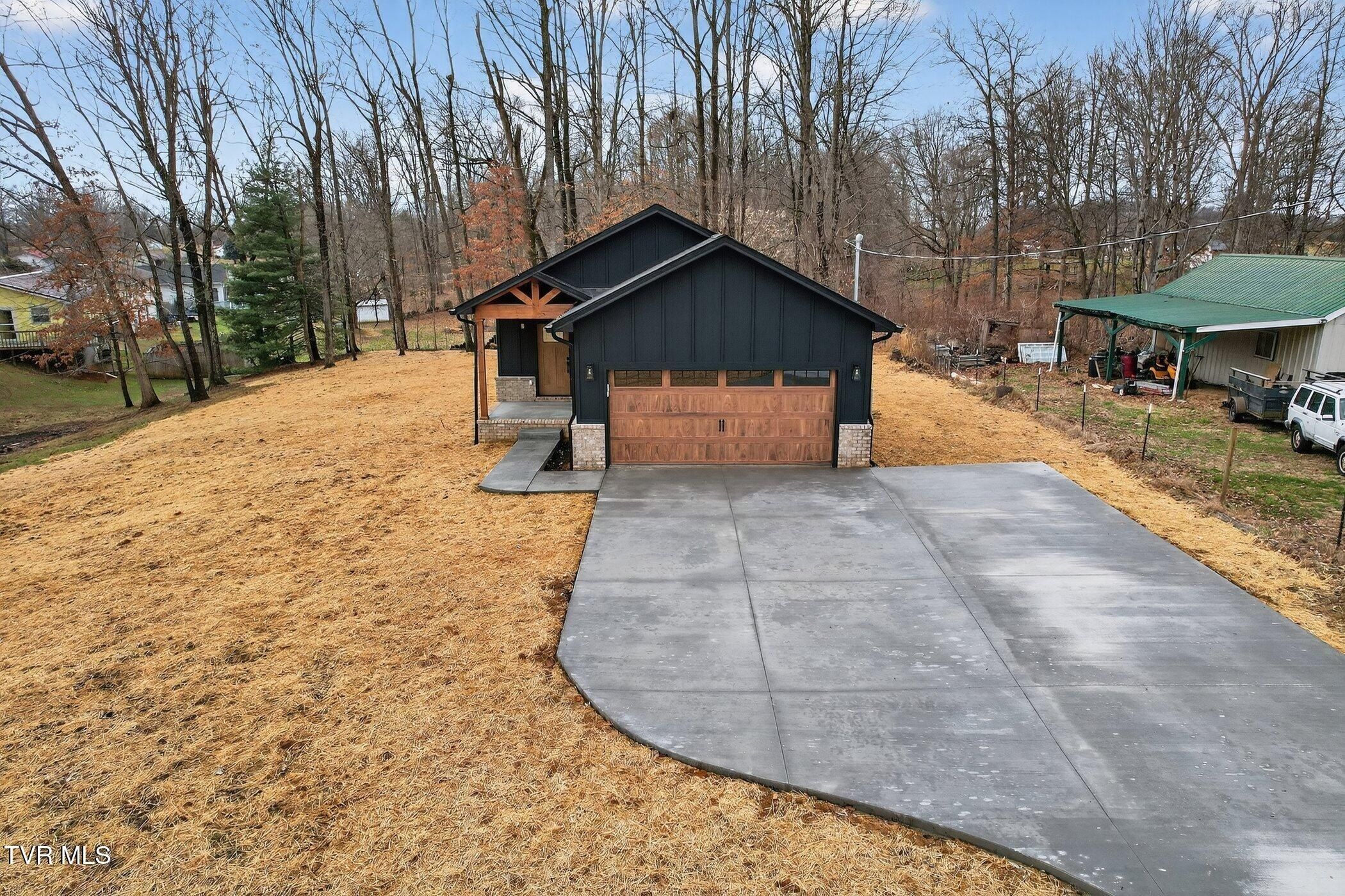 178 Woodland Circle. Jonesborough, TN 37659