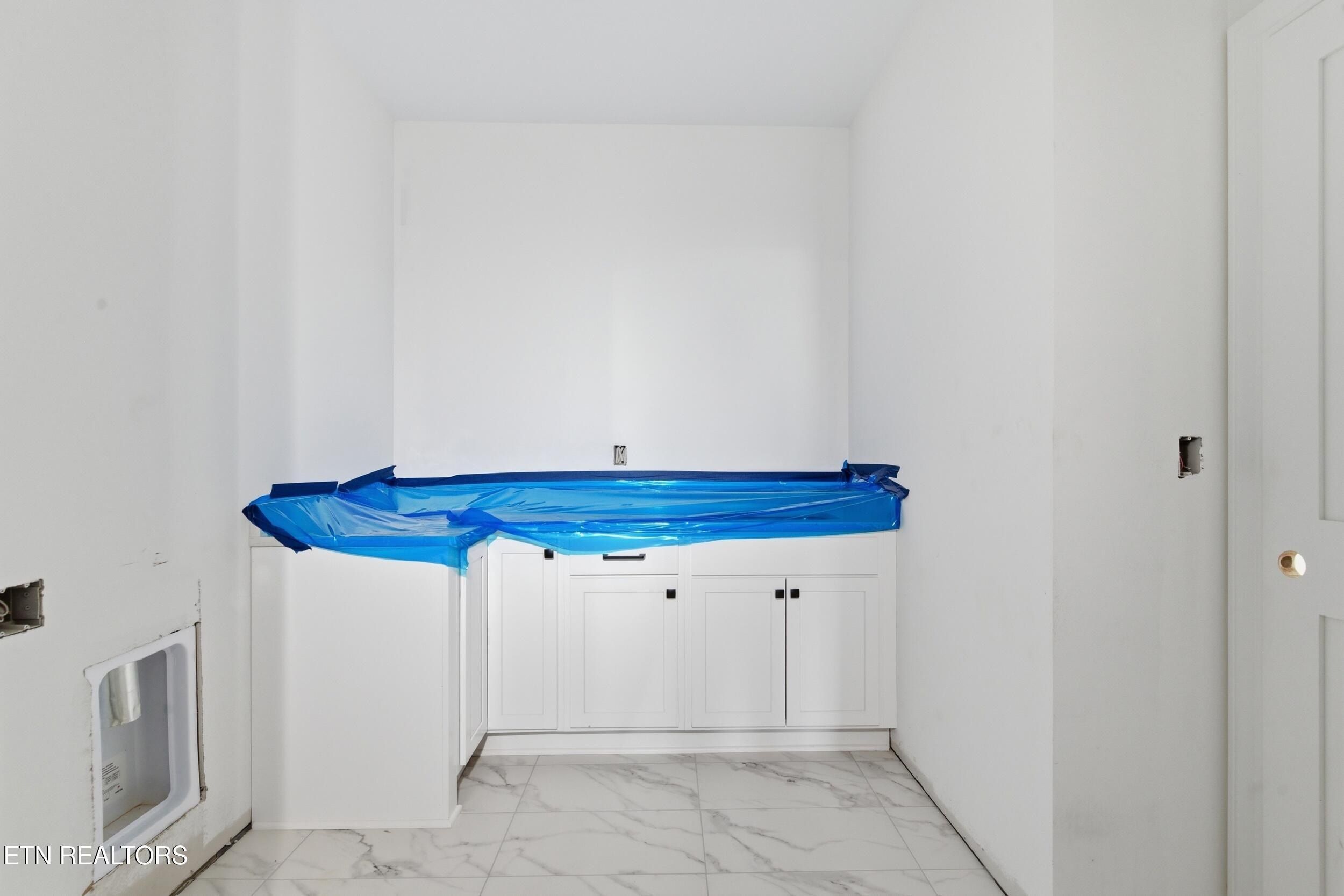 1997 Lovingwood Springs Tr Unit 2. Maryville, TN 37803