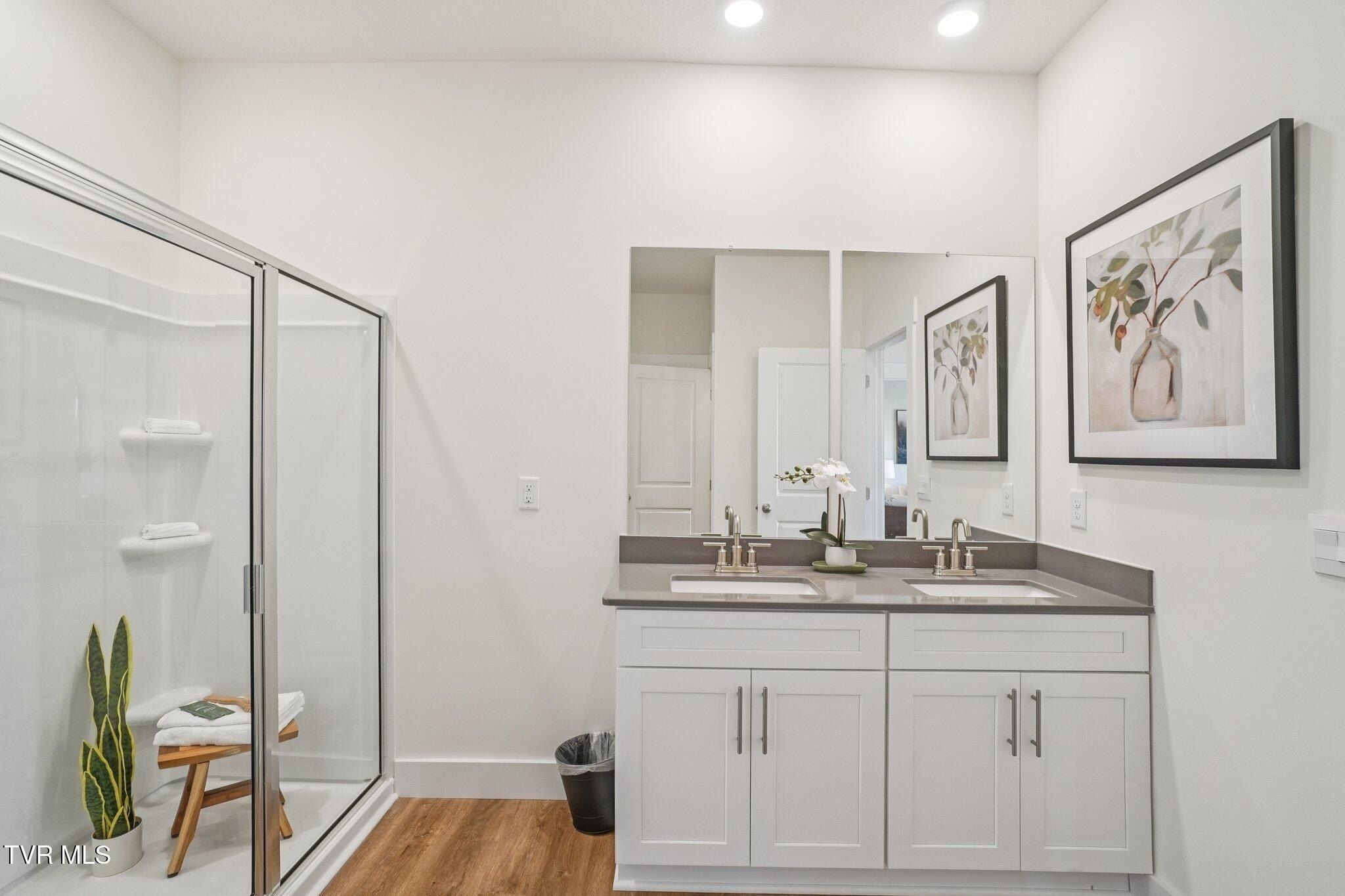 260 Chimney View Loop. Blountville, TN 37617