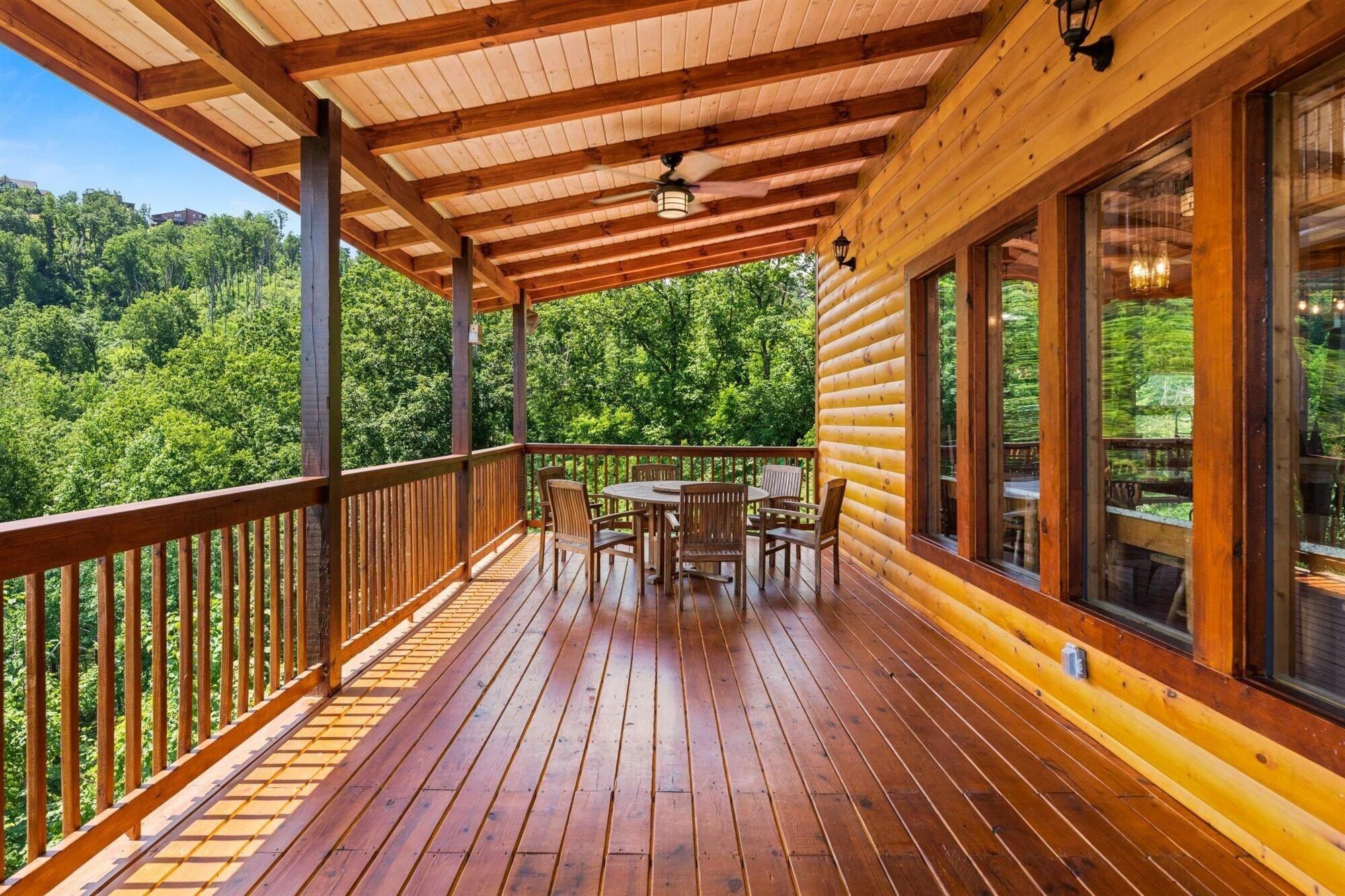 720 Pinecrest Drive. Gatlinburg, TN 37738