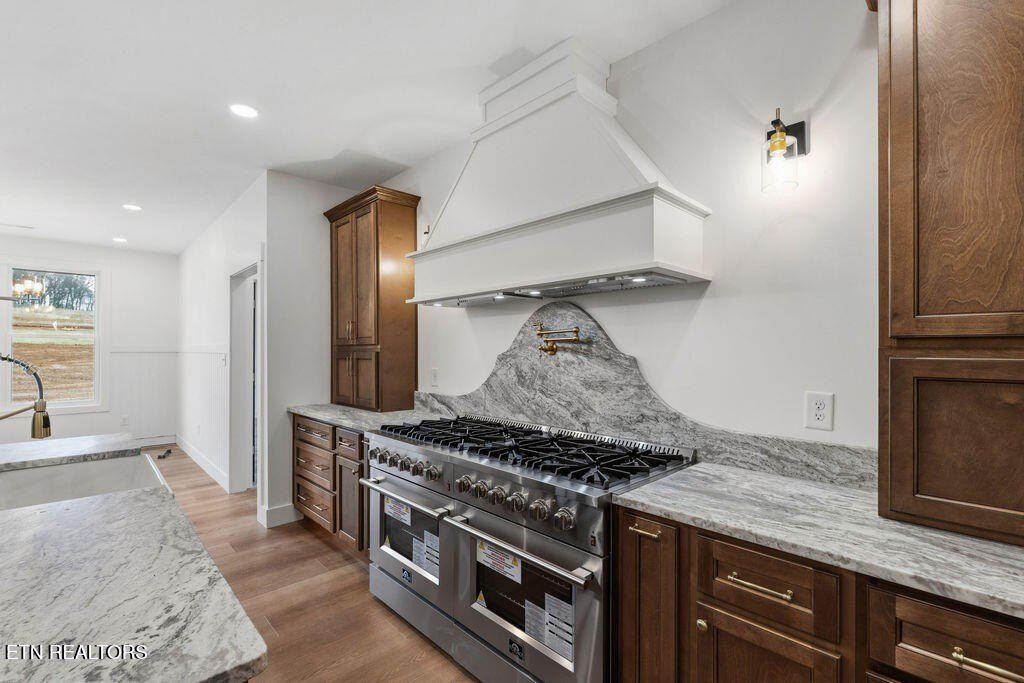 5906 John Drive. Greenback, TN 37742