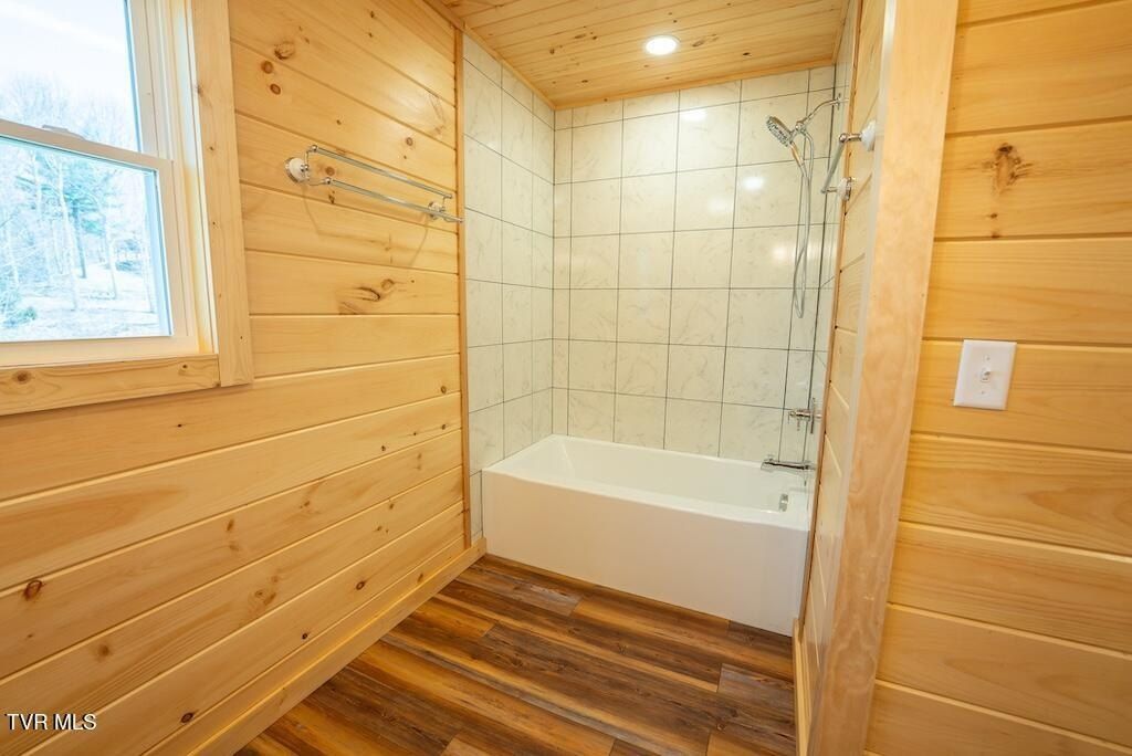 1131 Cherry Springs Lane. Trade, TN 37691