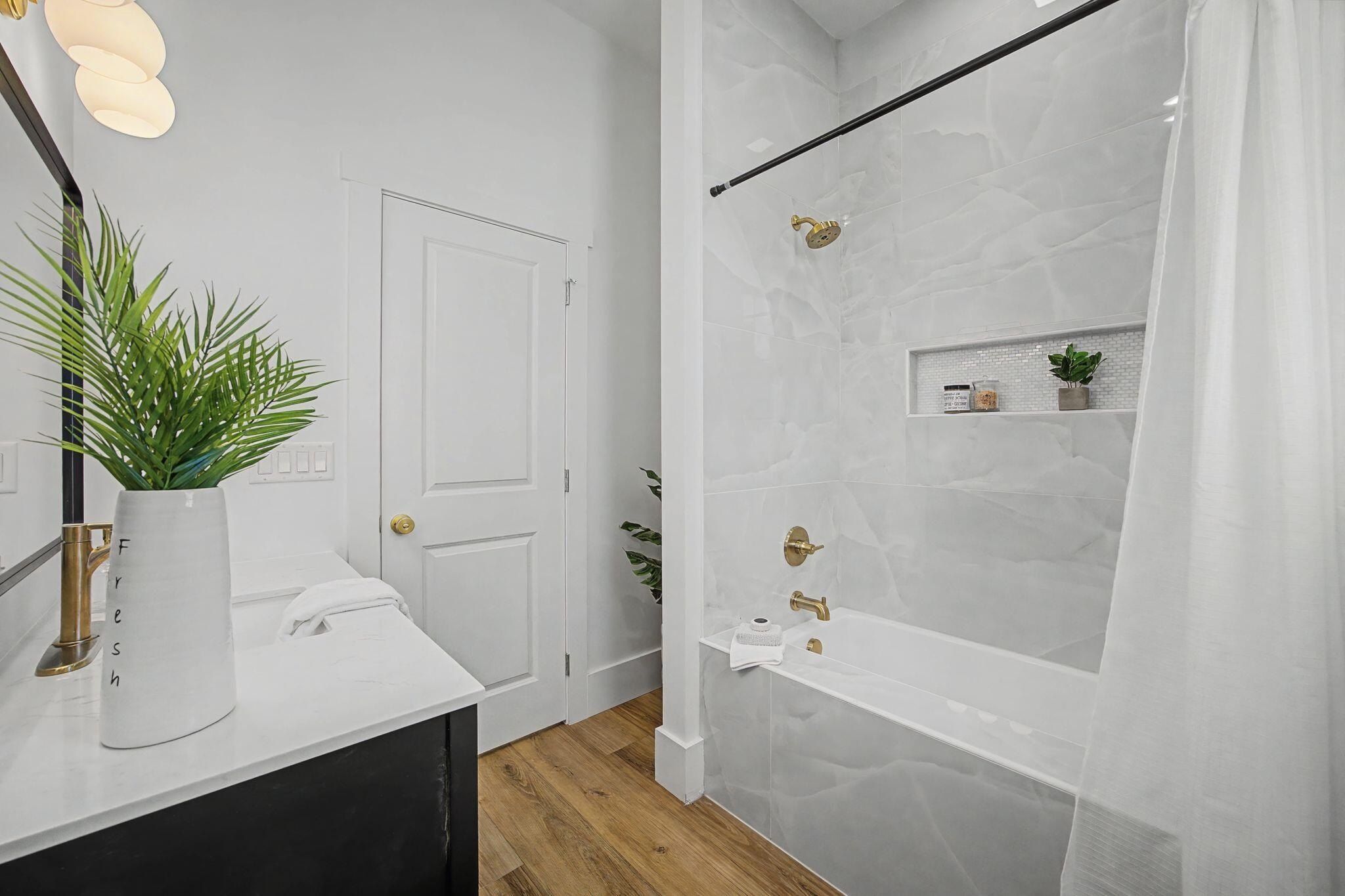 6514 Fairview Road. Hixson, TN 37343