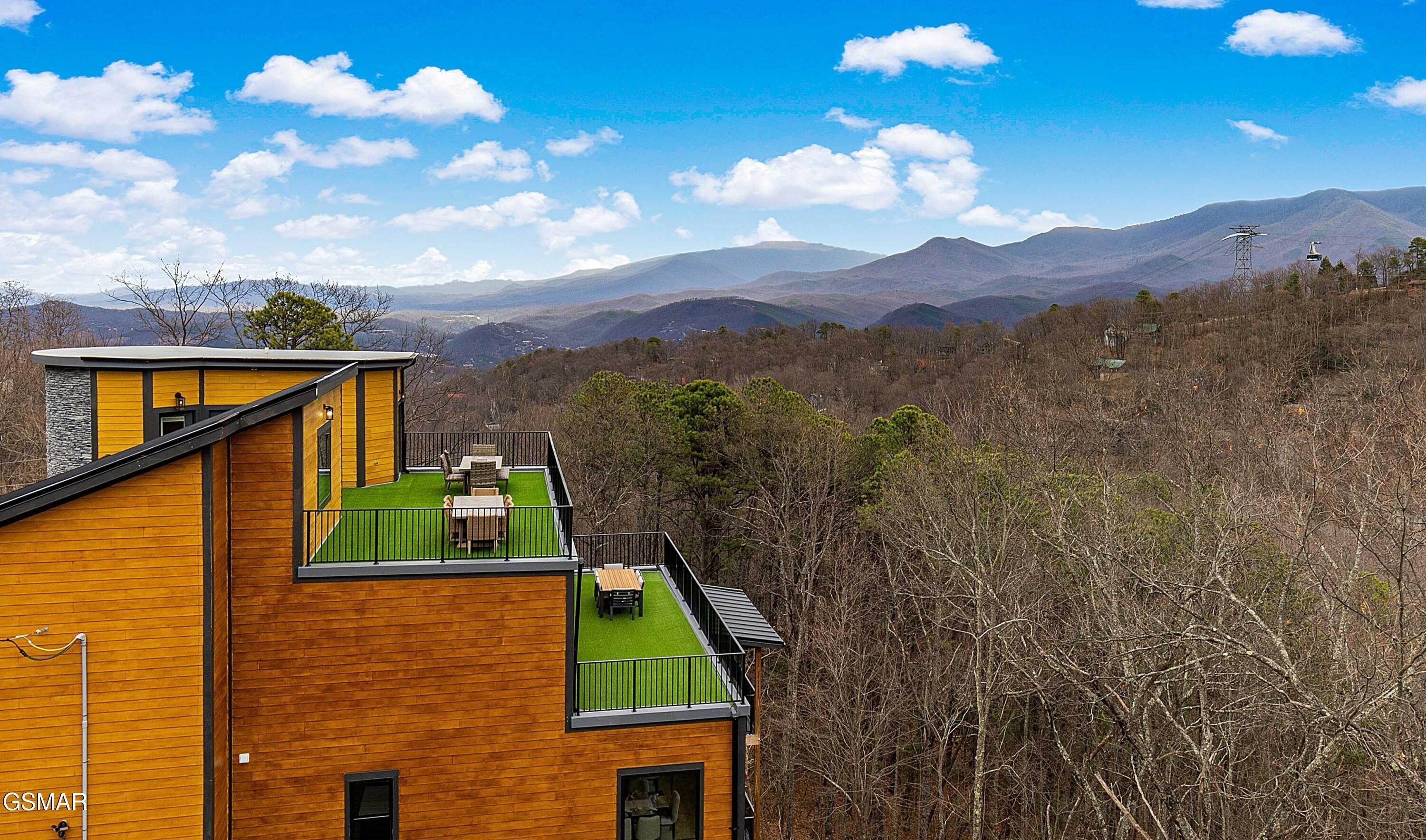 1257 Bavarian Way. Gatlinburg, TN 37738