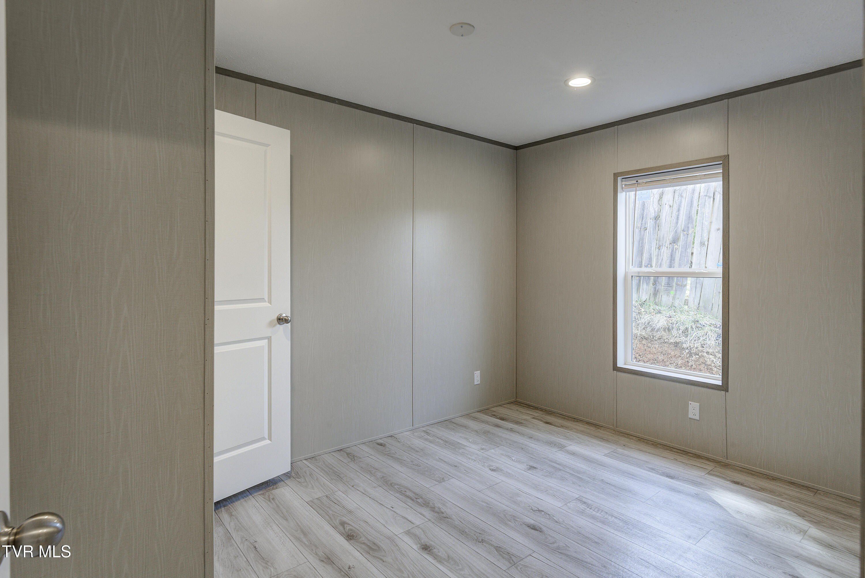 206 Florida Avenue. Erwin, TN 37650