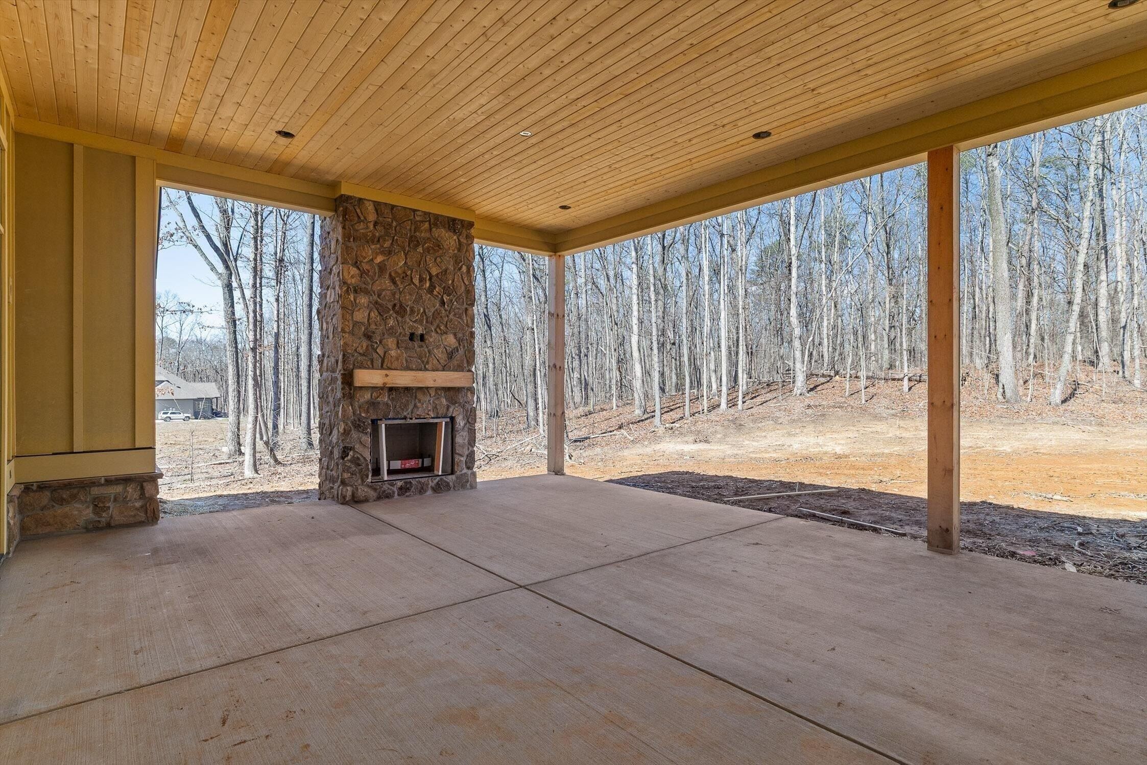 8553 Bear Paw Trail. Signal Mountain, TN 37377