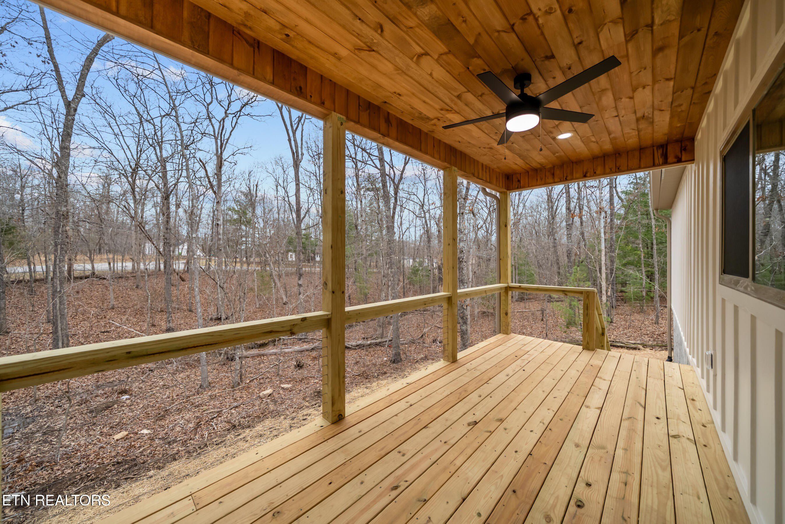 7058 Topez Drive. Crossville, TN 38572