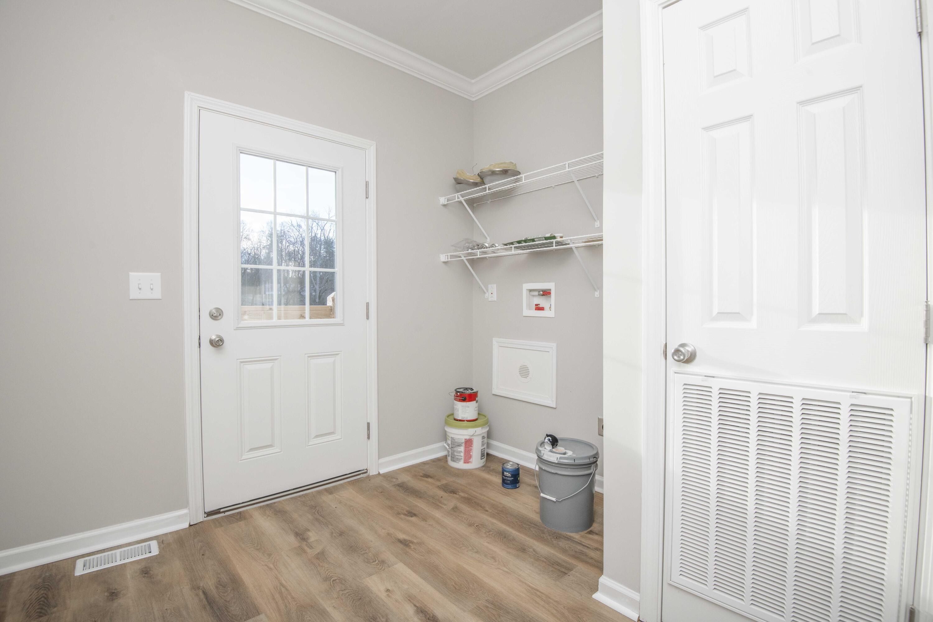 155 Waters Edge Drive. Spring City, TN 37381