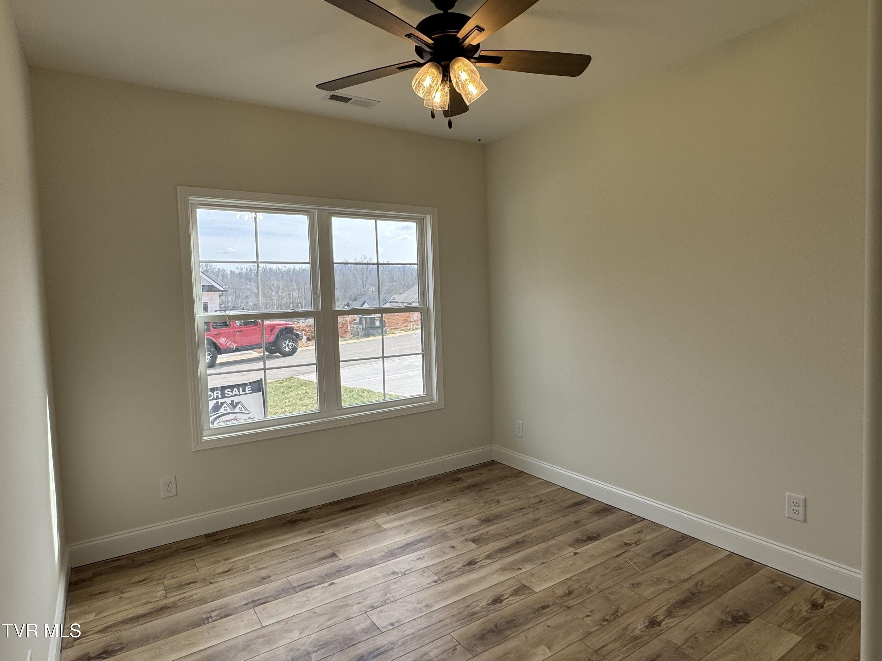 309 Tys Place. Kingsport, TN 37663