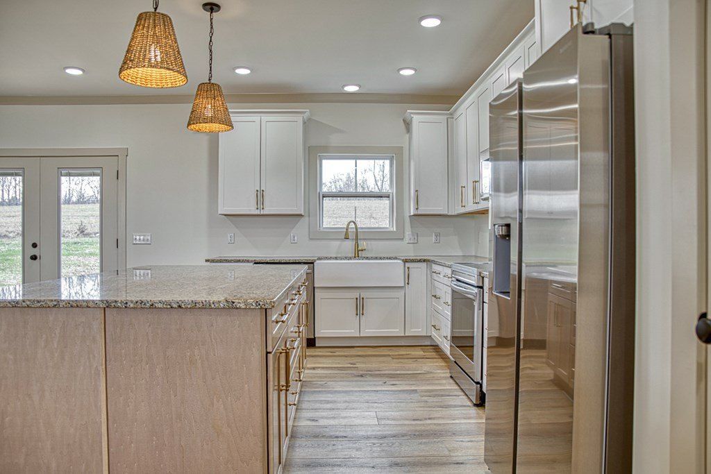 4122 Summer Point. Cookeville, TN 38501