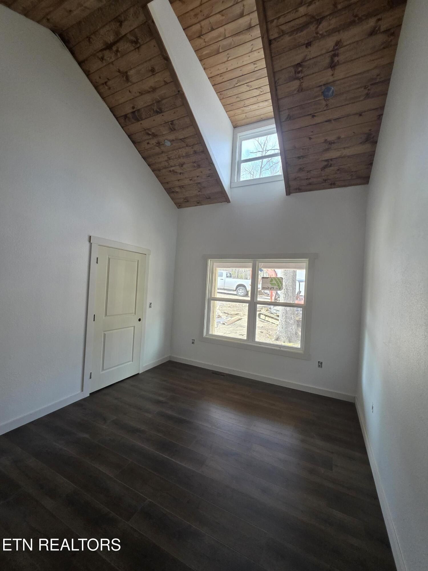 118 Chickasaw Dr. Crossville, TN 38572