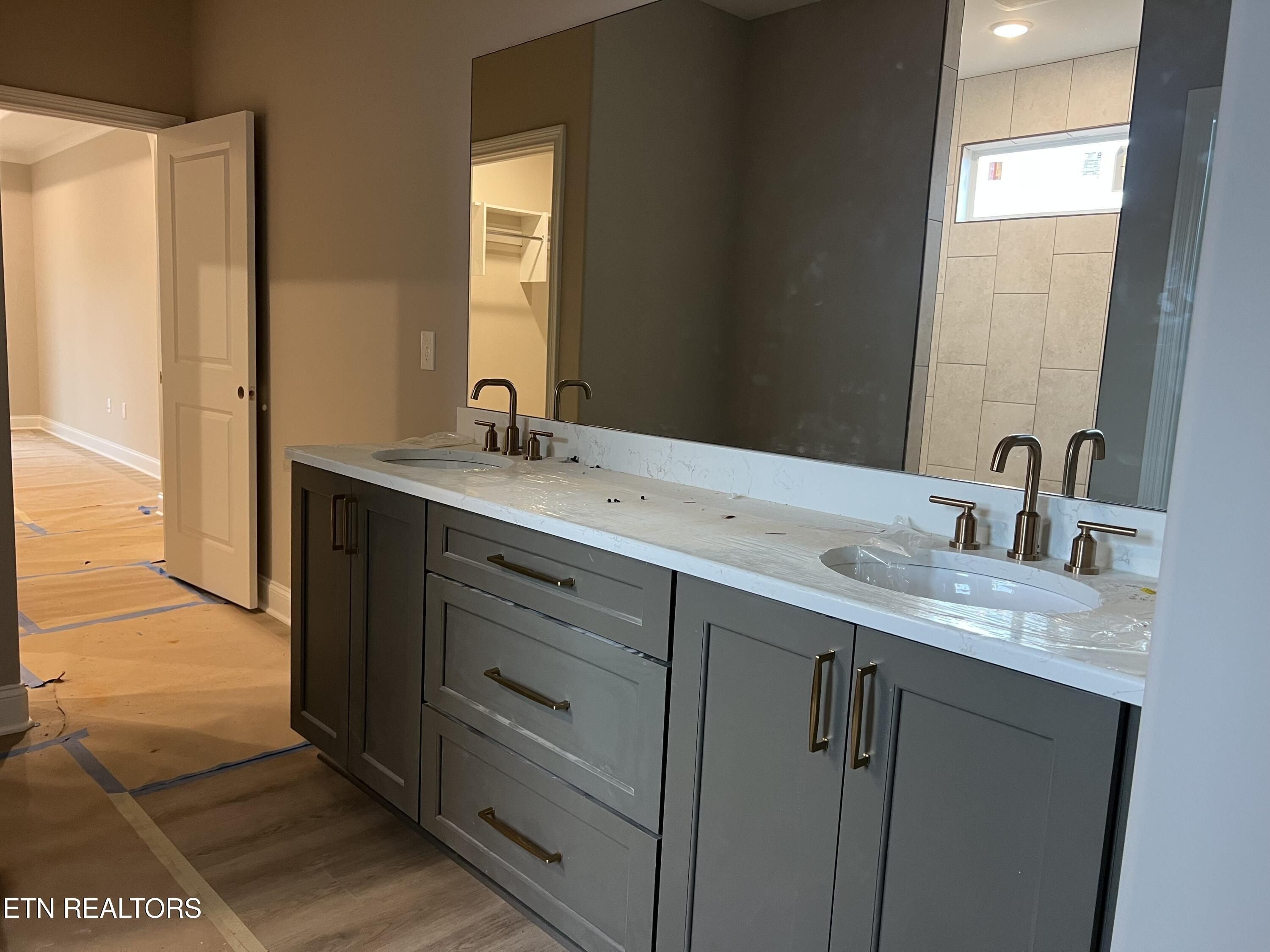 103 River Birch Drive. Lenoir City, TN 37771