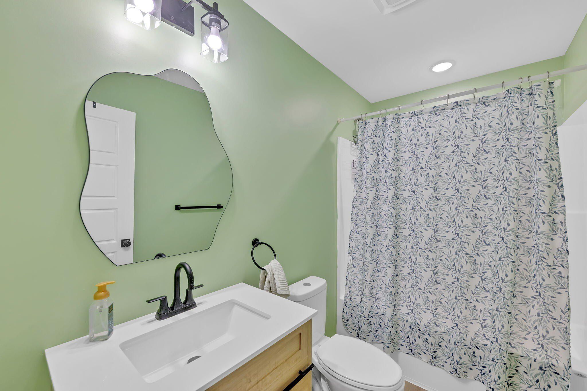 4011 Neighborly Way. Newport, TN 37821