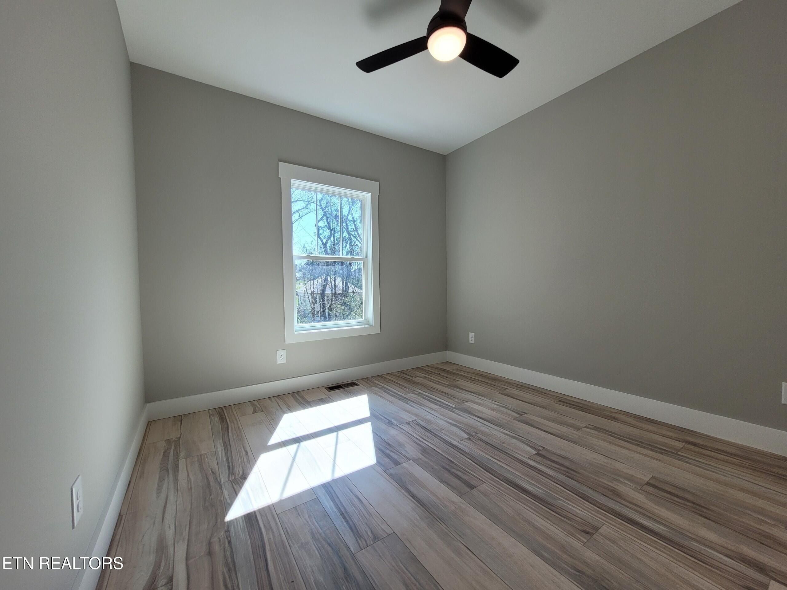 312 Cheeyo Lane. Loudon, TN 37774