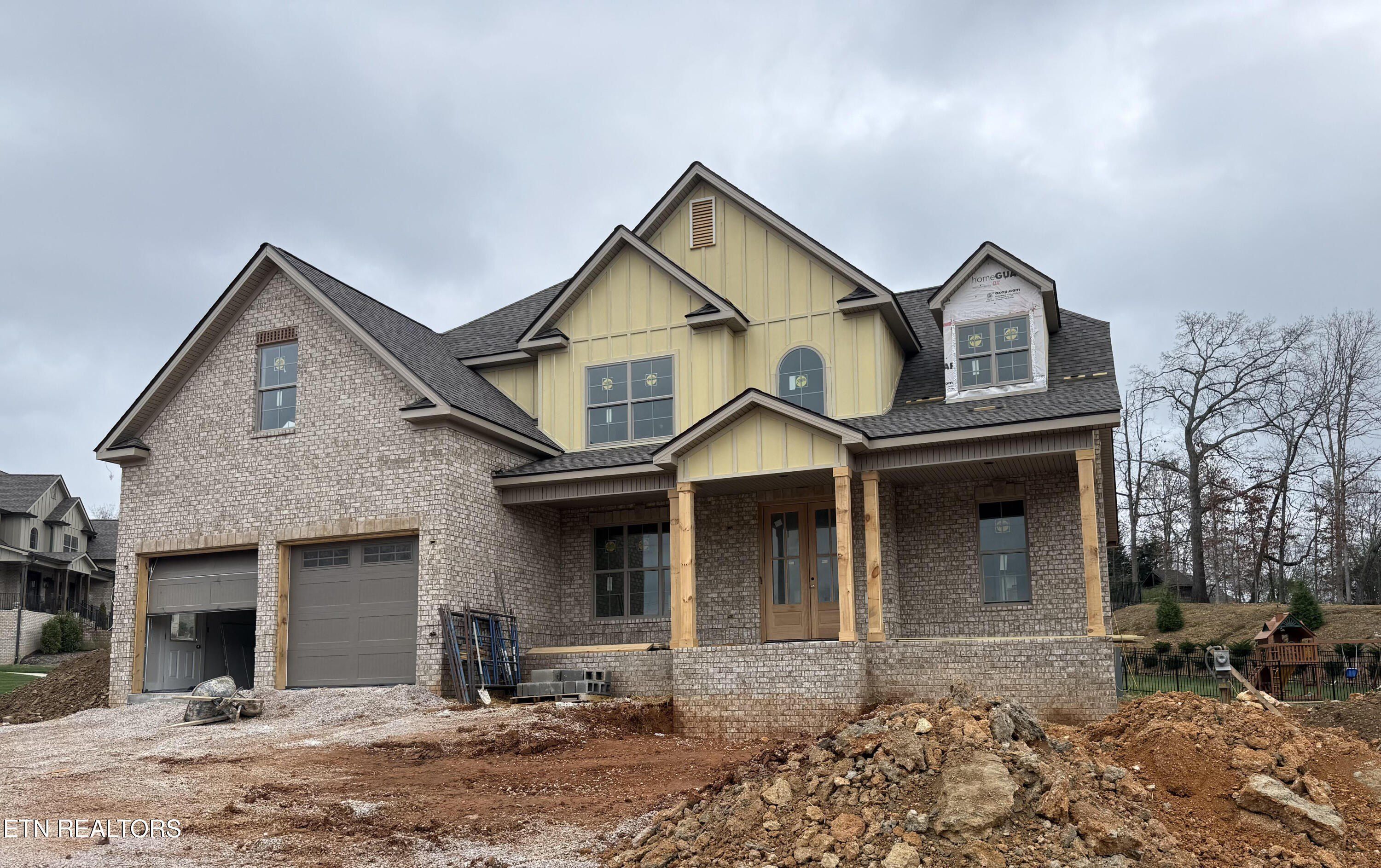 722 Eaglehorne Lane. Knoxville, TN 37909