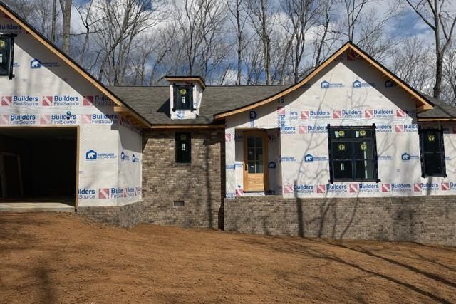 563 Hardwood Lane. Livingston, TN 38570