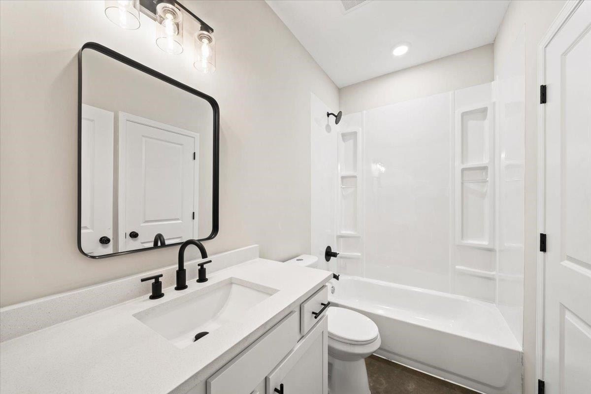 2895 Yale. Memphis, TN 38112