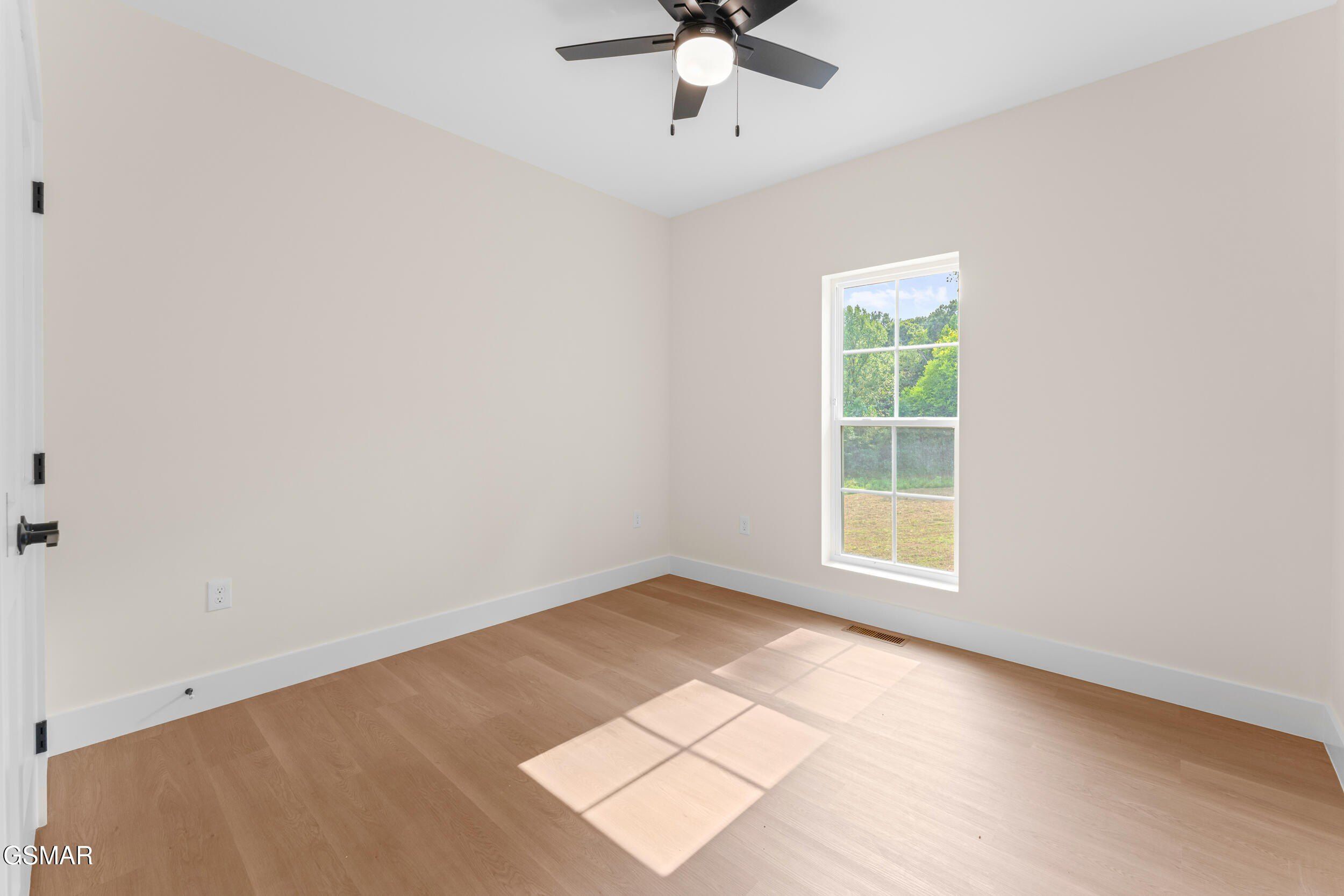 2327 Geraldine Way. Sevierville, TN 37876