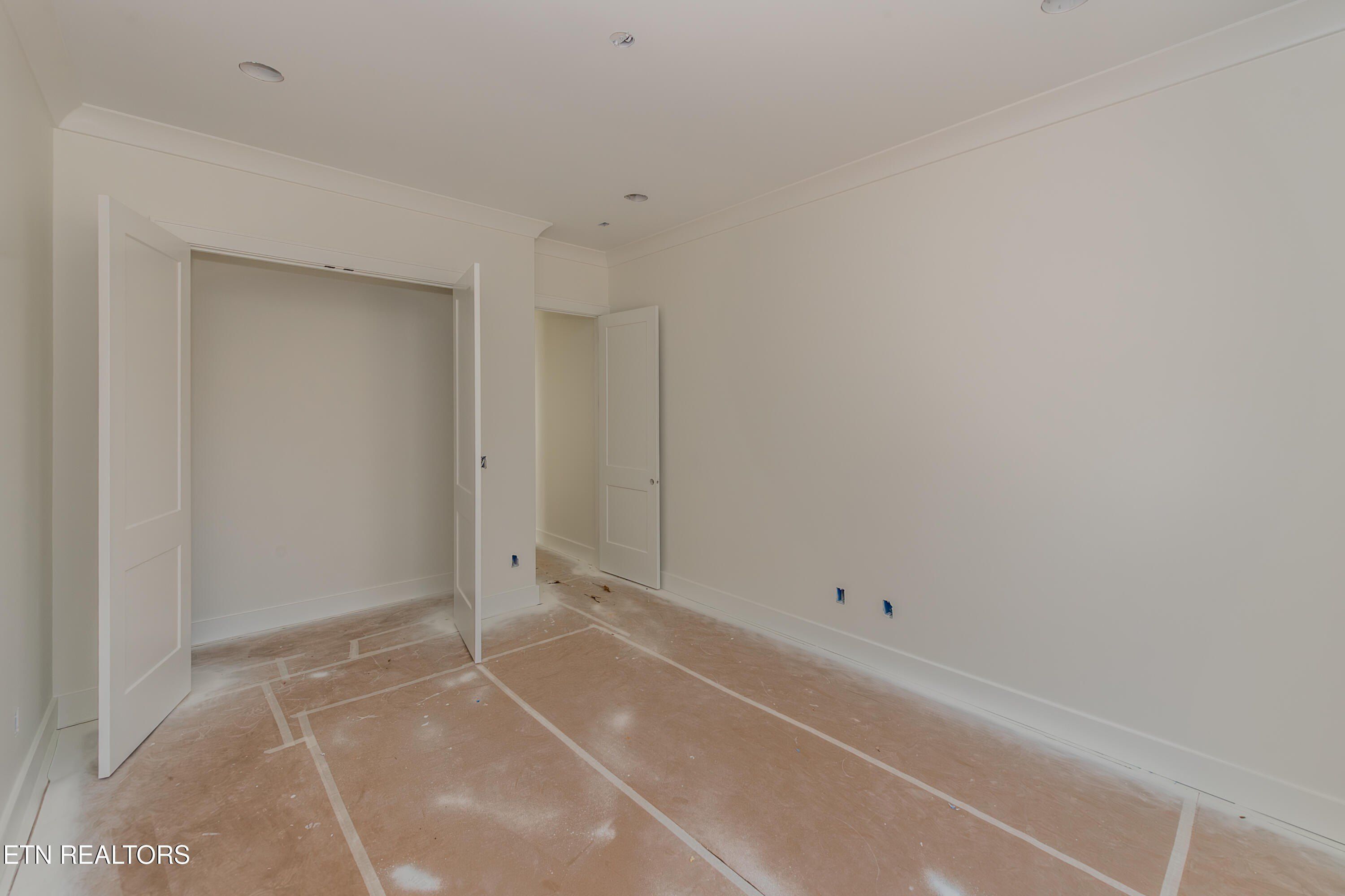 207 Ottawa Place. Loudon, TN 37774