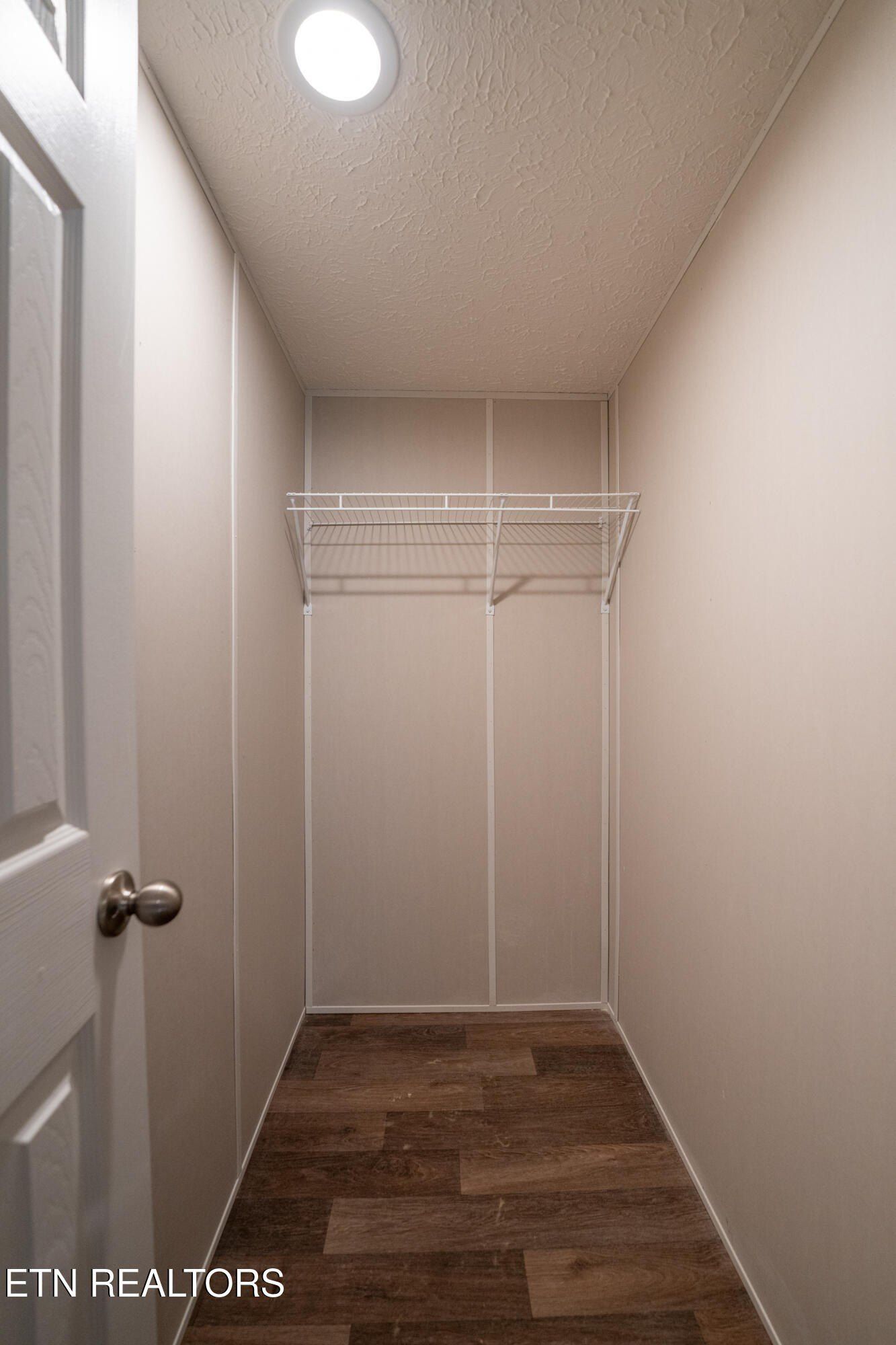 1593 Sweetwater Rd. Philadelphia, TN 37846