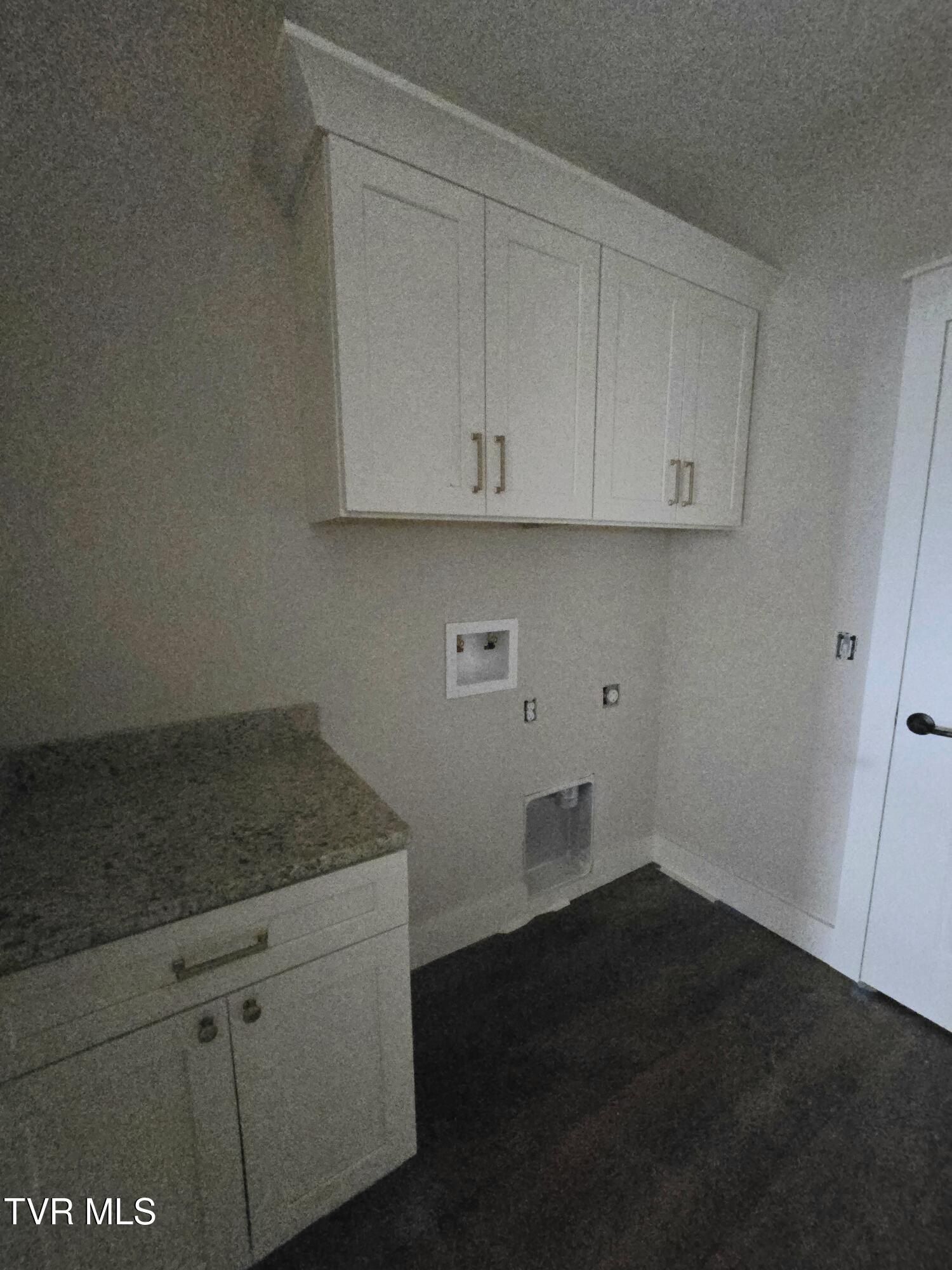 1616 Maple Ridge Court. Kingsport, TN 37664