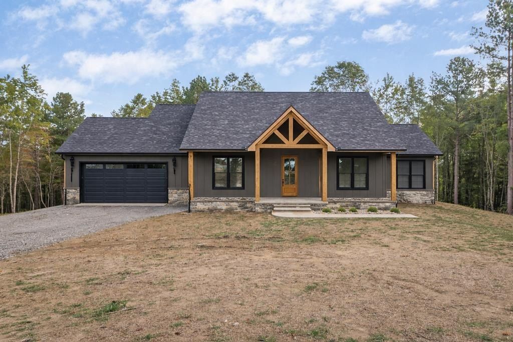 844 Steeplechase Dr. Jamestown, TN 38556