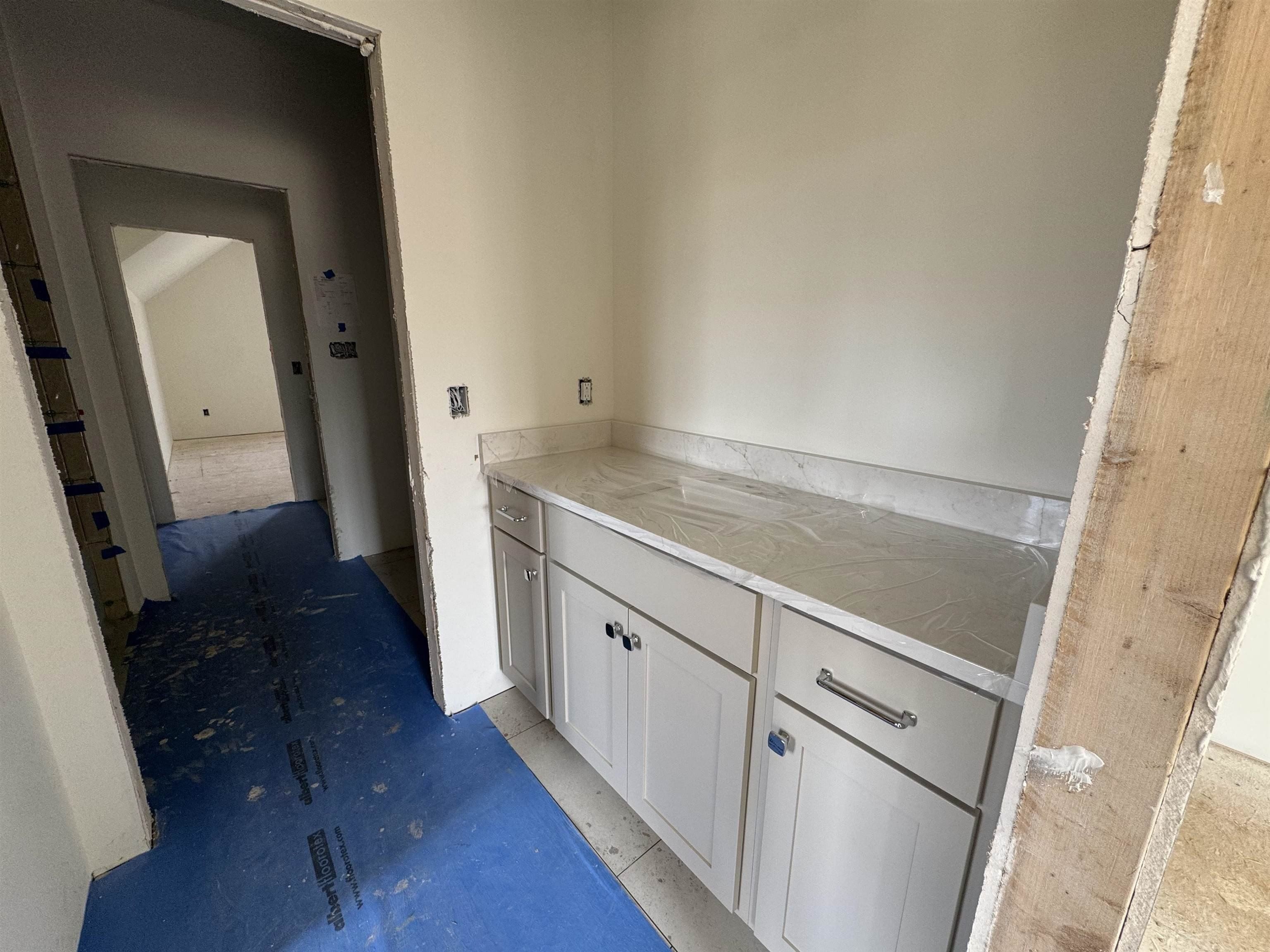 9176 Old Green. Germantown, TN 38138