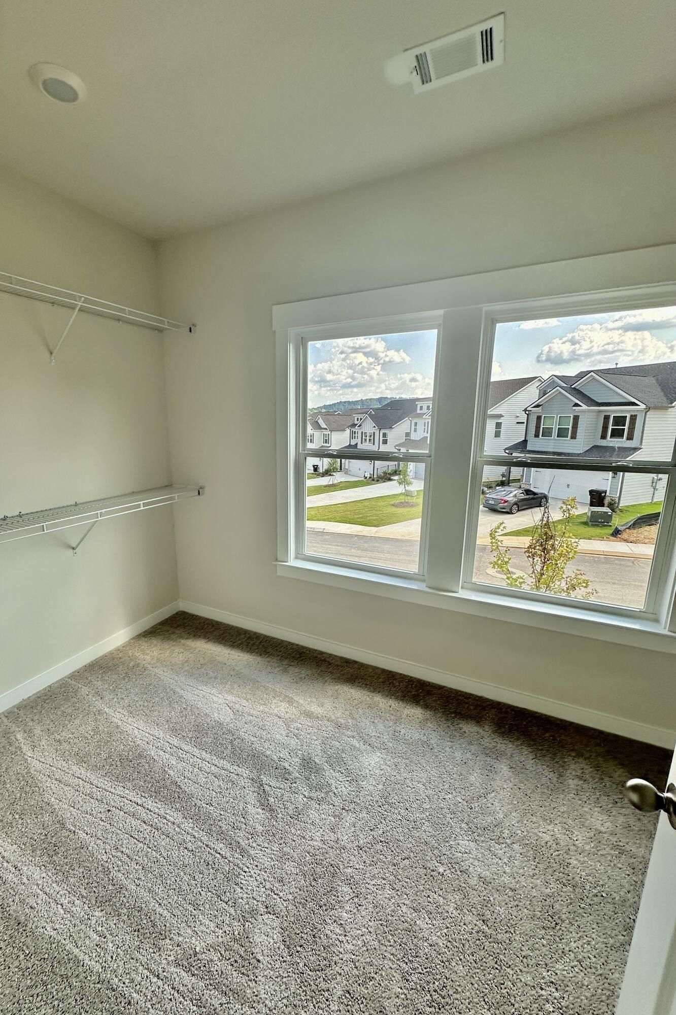 1386 Firelight Way. Ooltewah, TN 37363