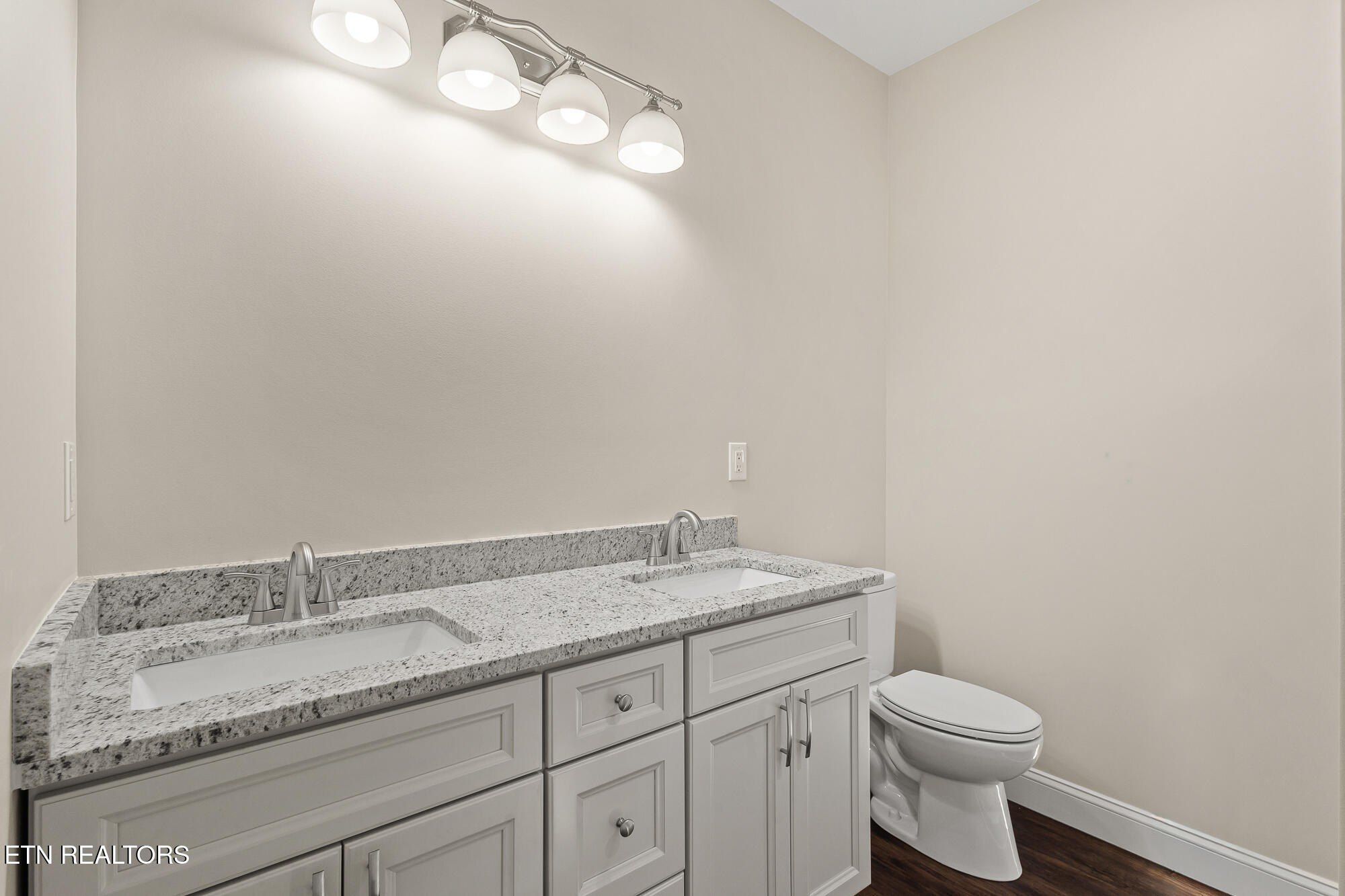 163 County Road 801. Etowah, TN 37331