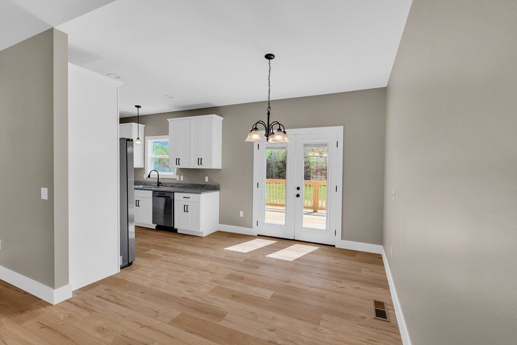 8368 Southfork Rd. Baxter, TN 38544