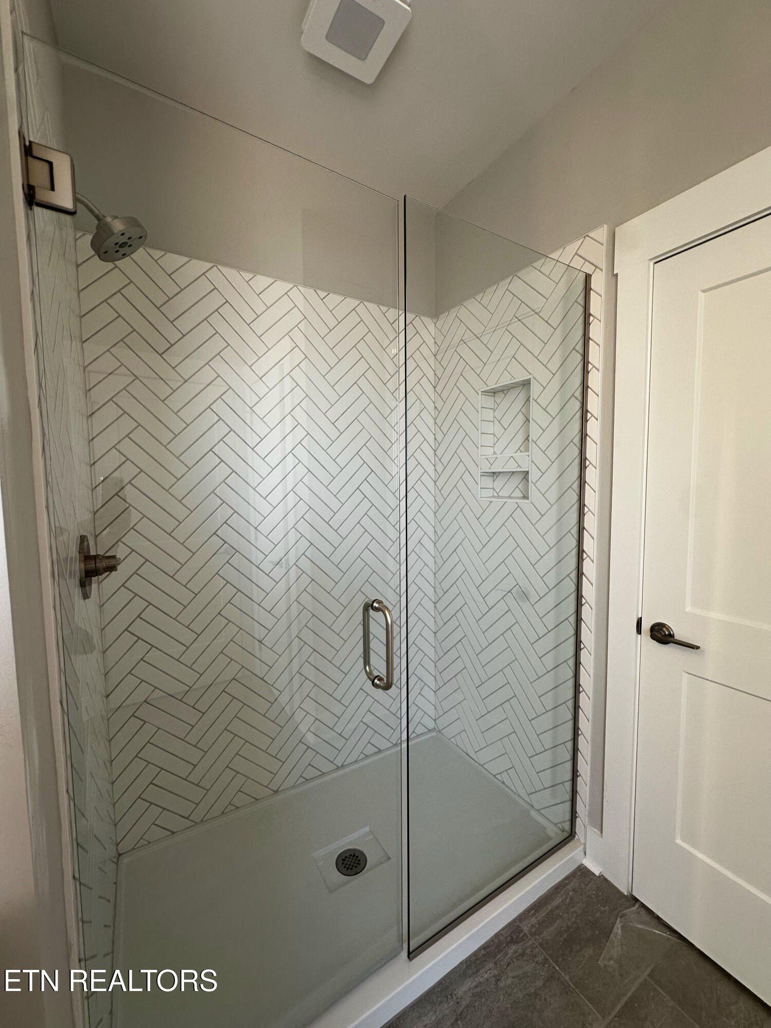 11603 Olympic Valley Drive. Knoxville, TN 37932