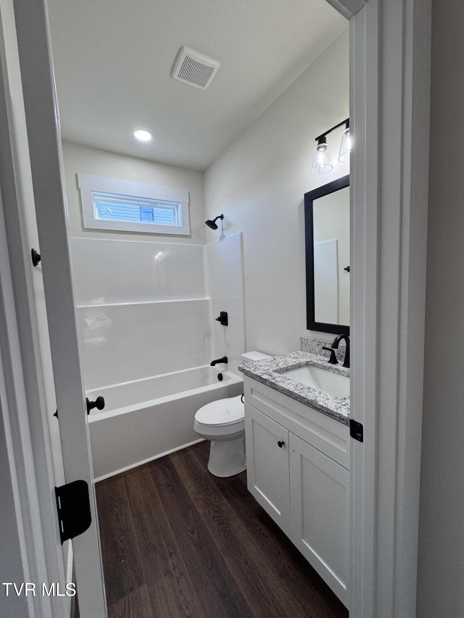 585 Ten Mile View. Jonesborough, TN 37659