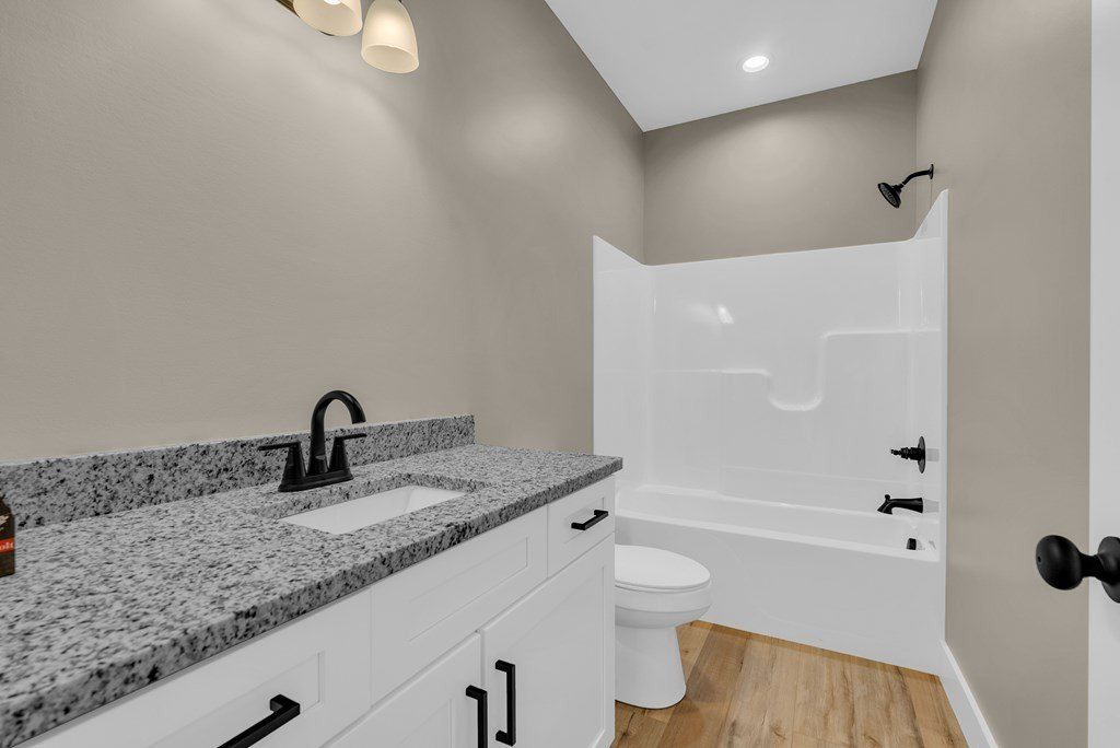 8352 Southfork. Sparta, TN 38583