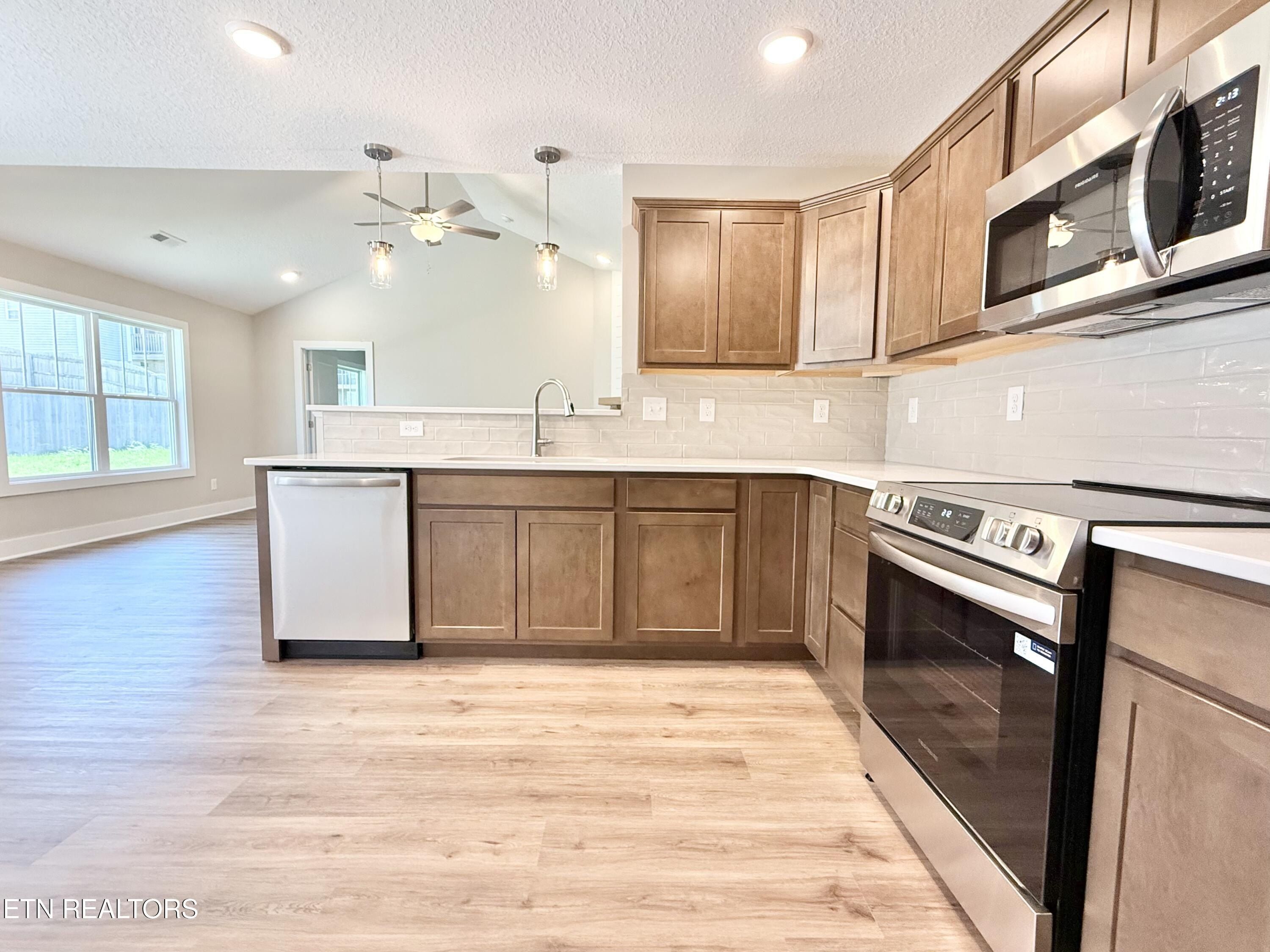 3206 Song Sparrow Drive. Maryville, TN 37803