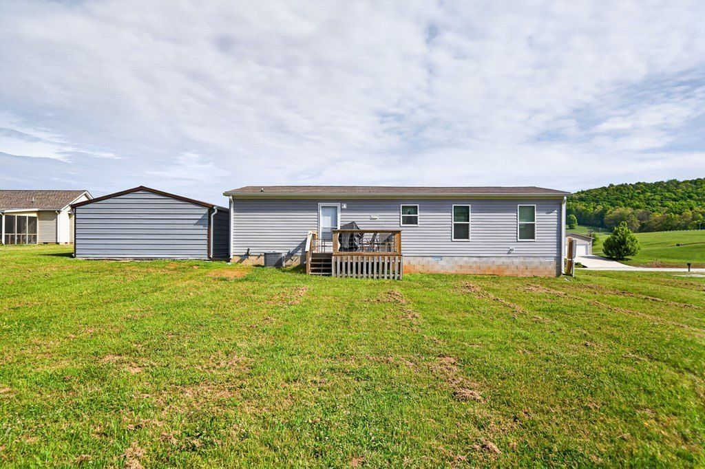 156 Falls View Road. Sparta, TN 38583